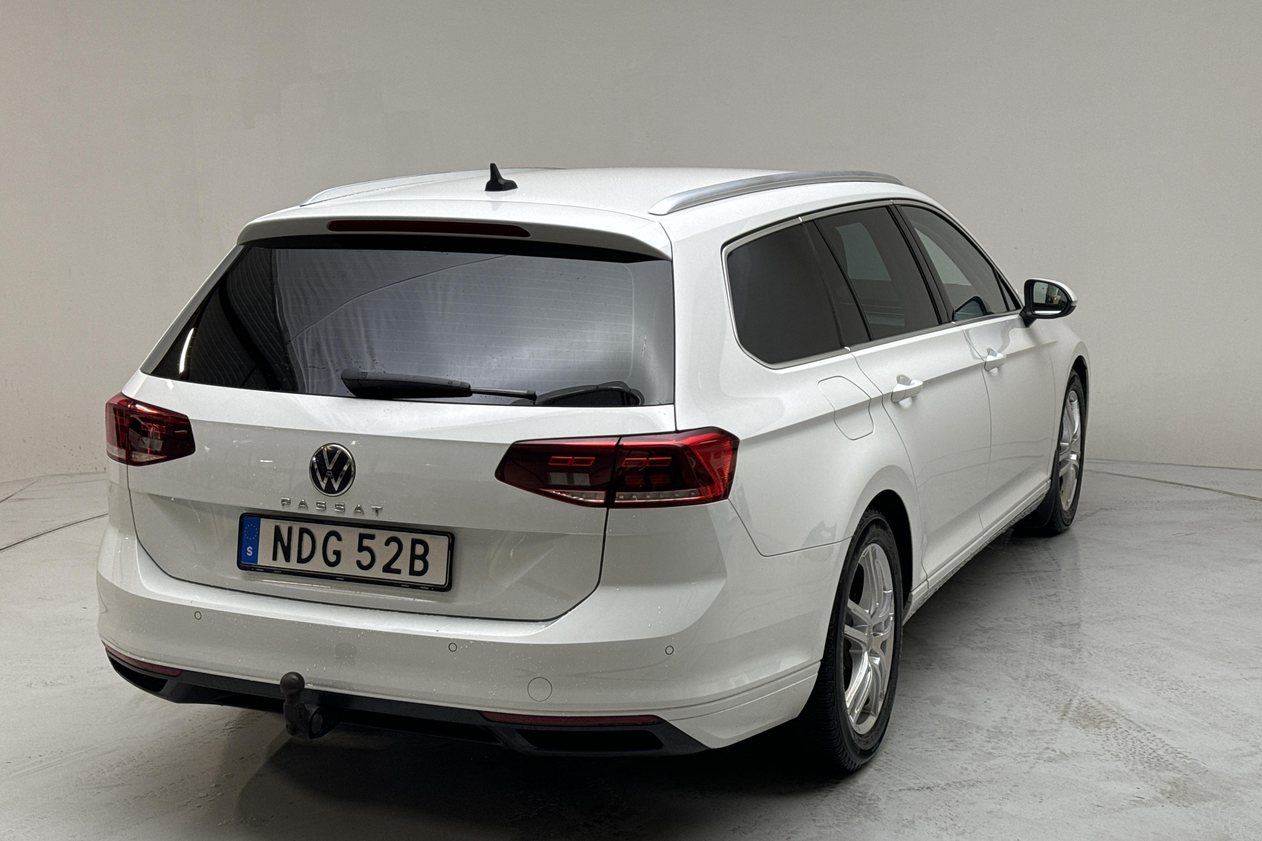 VW Passat 1.5 TSI Sportscombi (150hk) - 193 310 km - Automatic - white - 2021