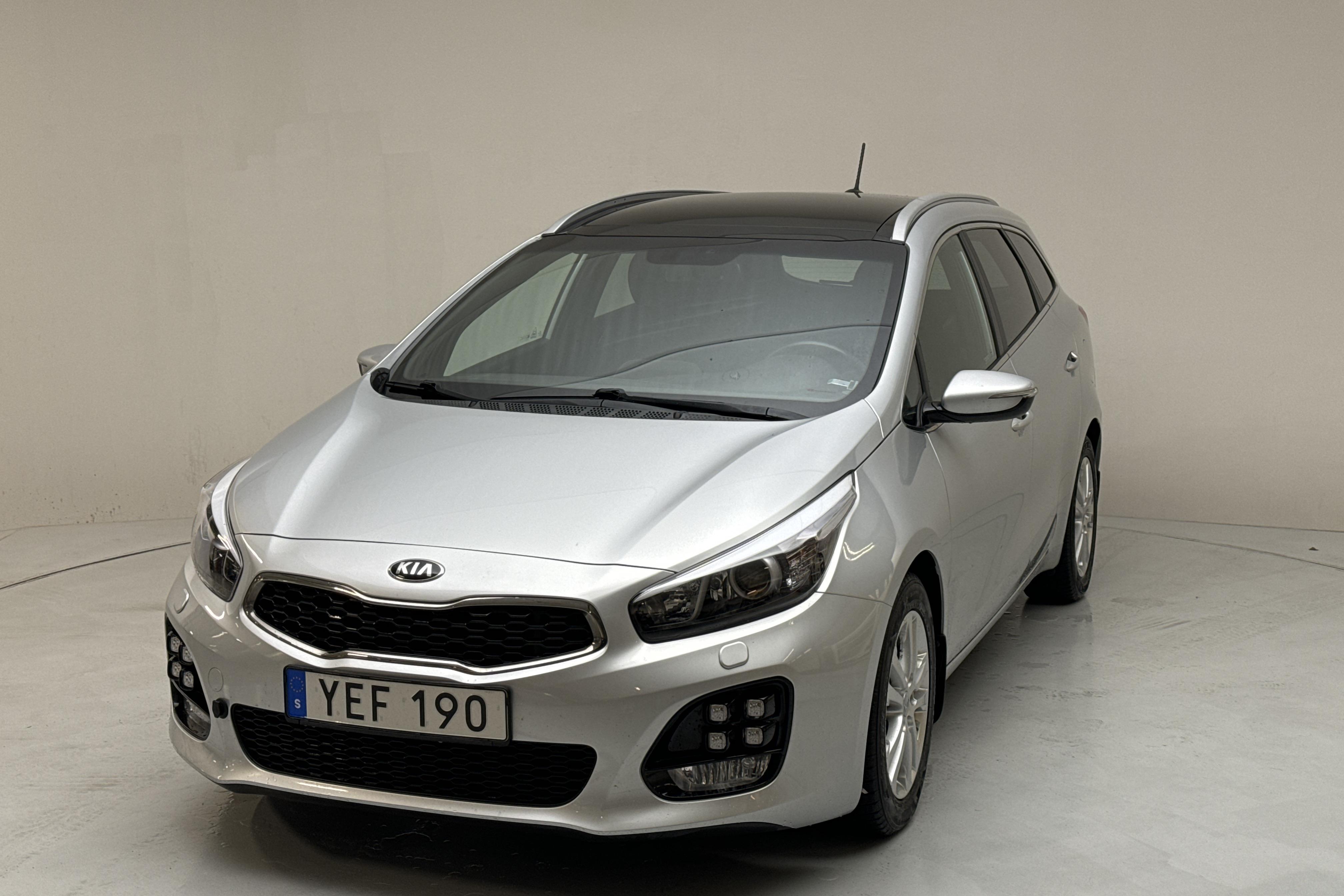 KIA Cee'd 1.6 CRDi SW (136hk) - 5 622 mil - Automat - grå - 2016