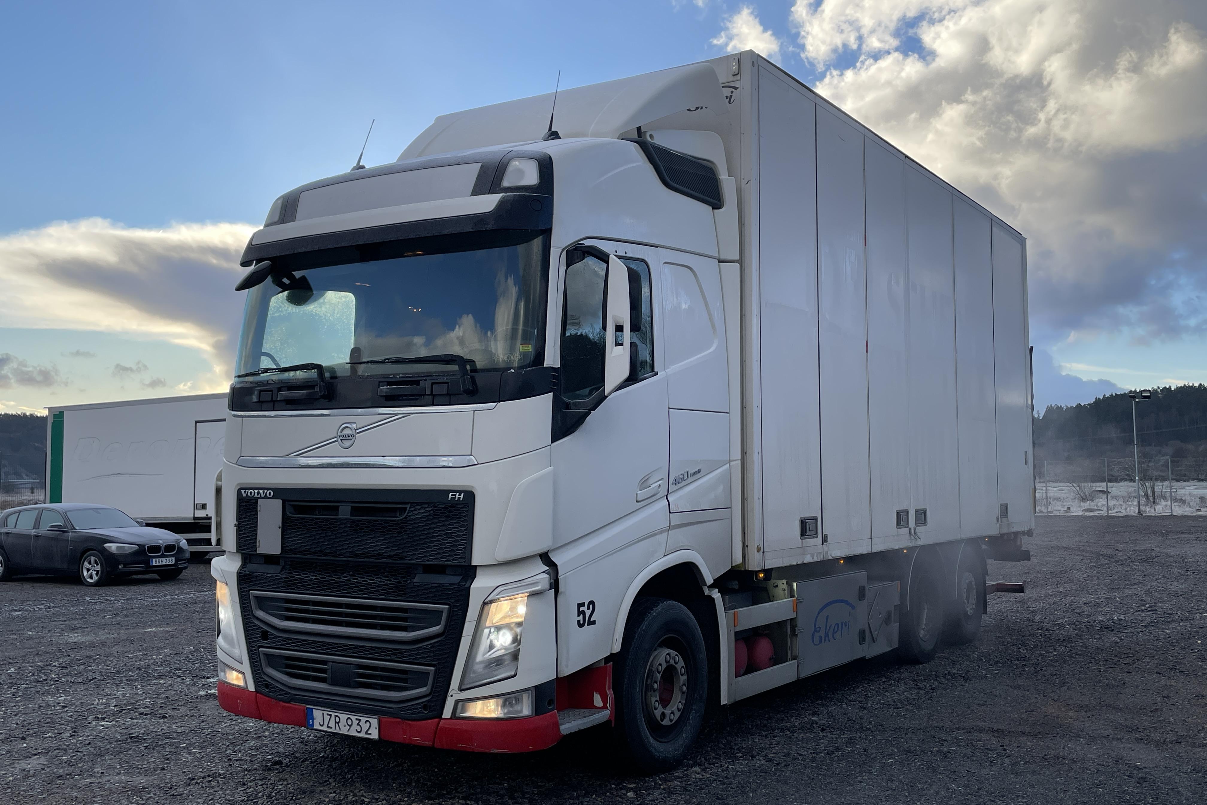 Volvo FH460 - 1 015 027 km - Automaatne - valge - 2015