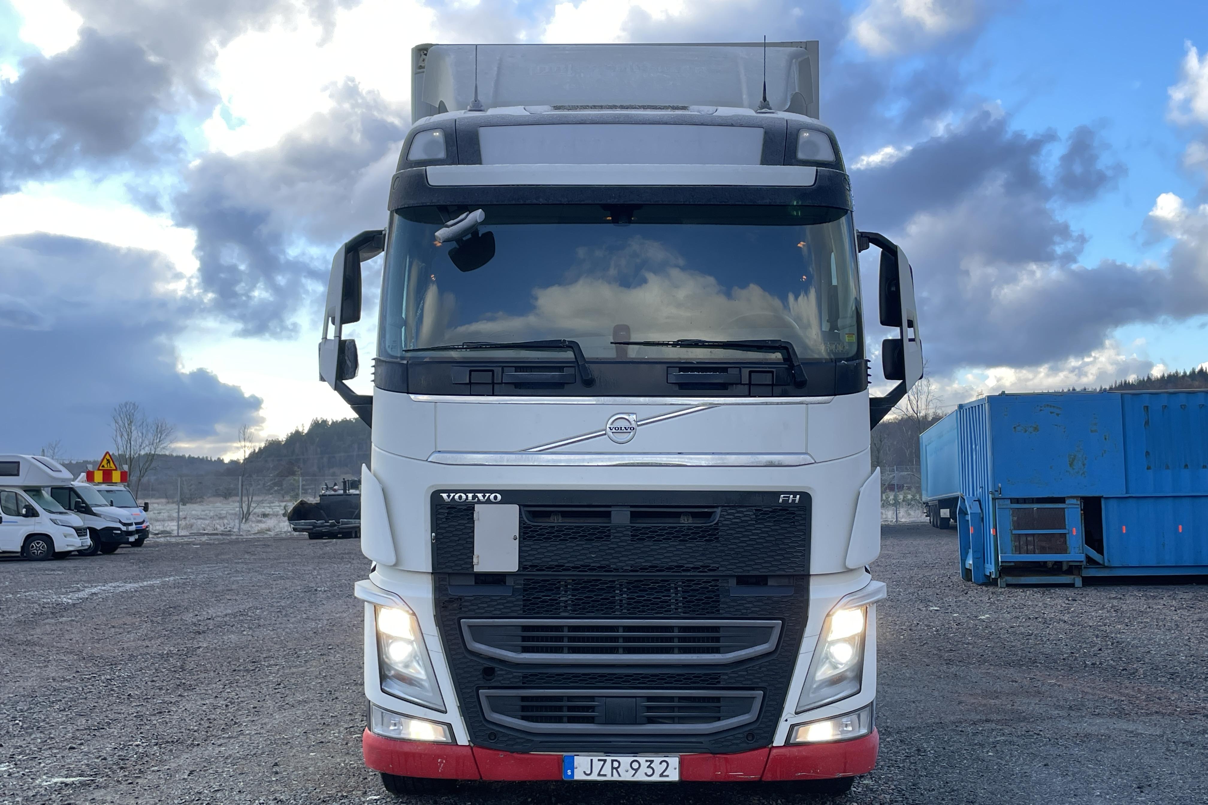 Volvo FH460 - 1 015 027 km - Automaatne - valge - 2015