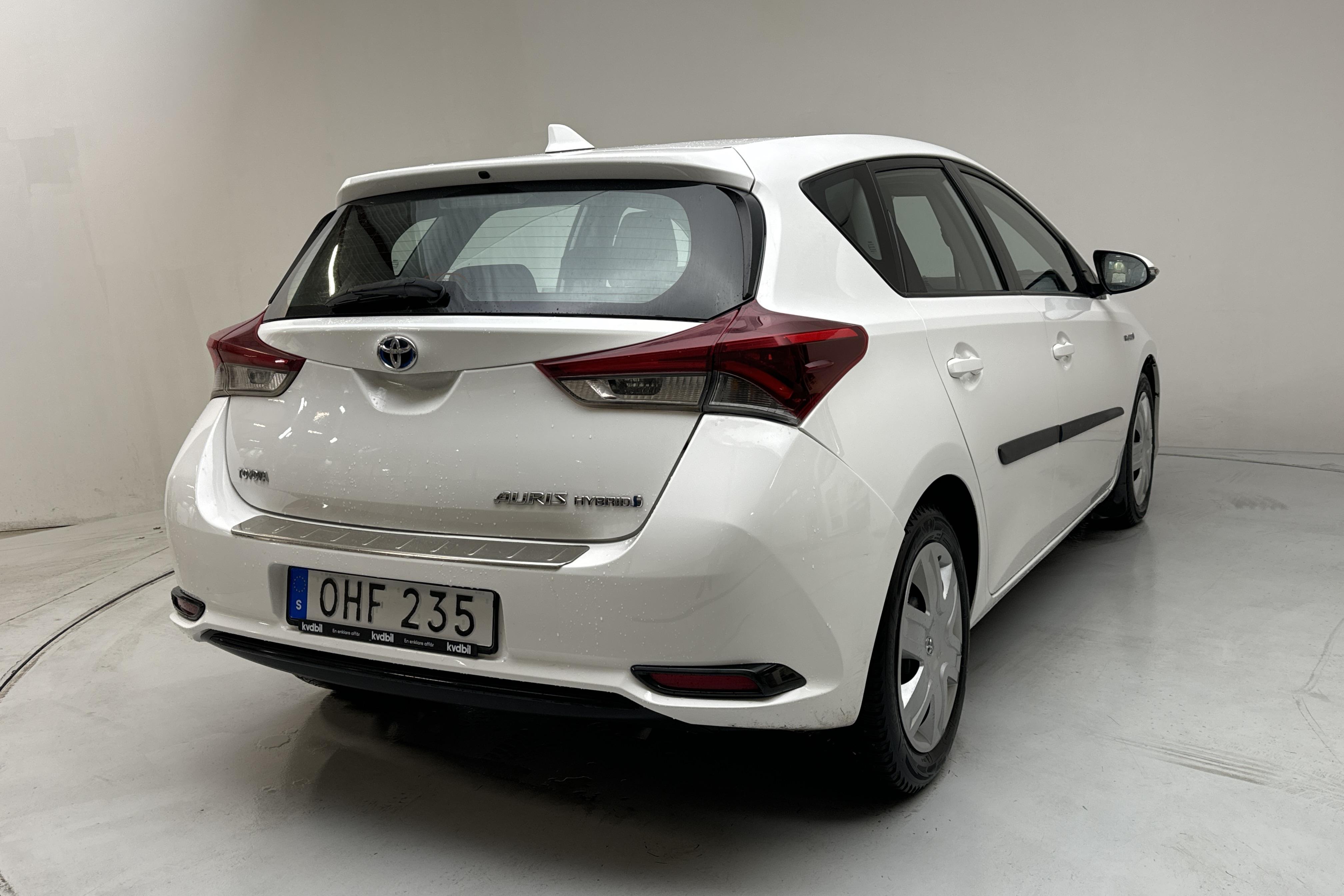 Toyota Auris 1.8 HSD 5dr (99hk) - 185 270 km - Automatic - white - 2016