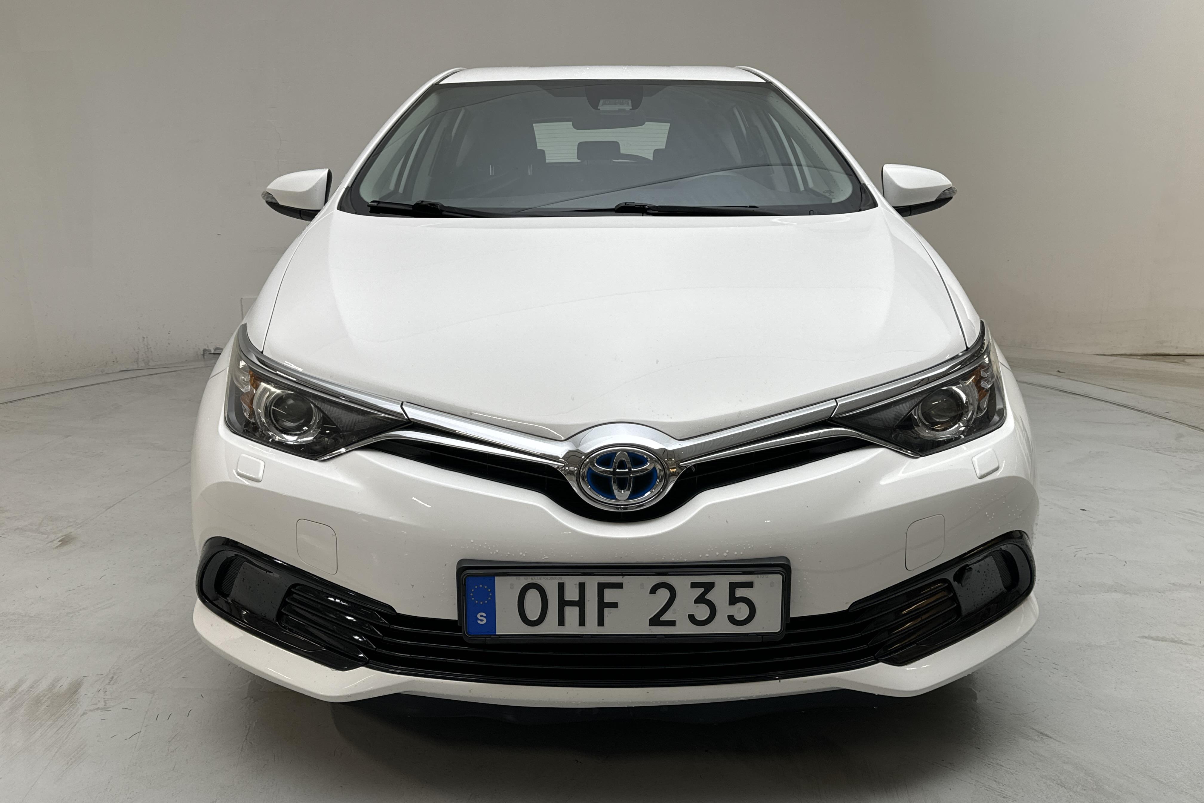 Toyota Auris 1.8 HSD 5dr (99hk) - 185 270 km - Automatic - white - 2016