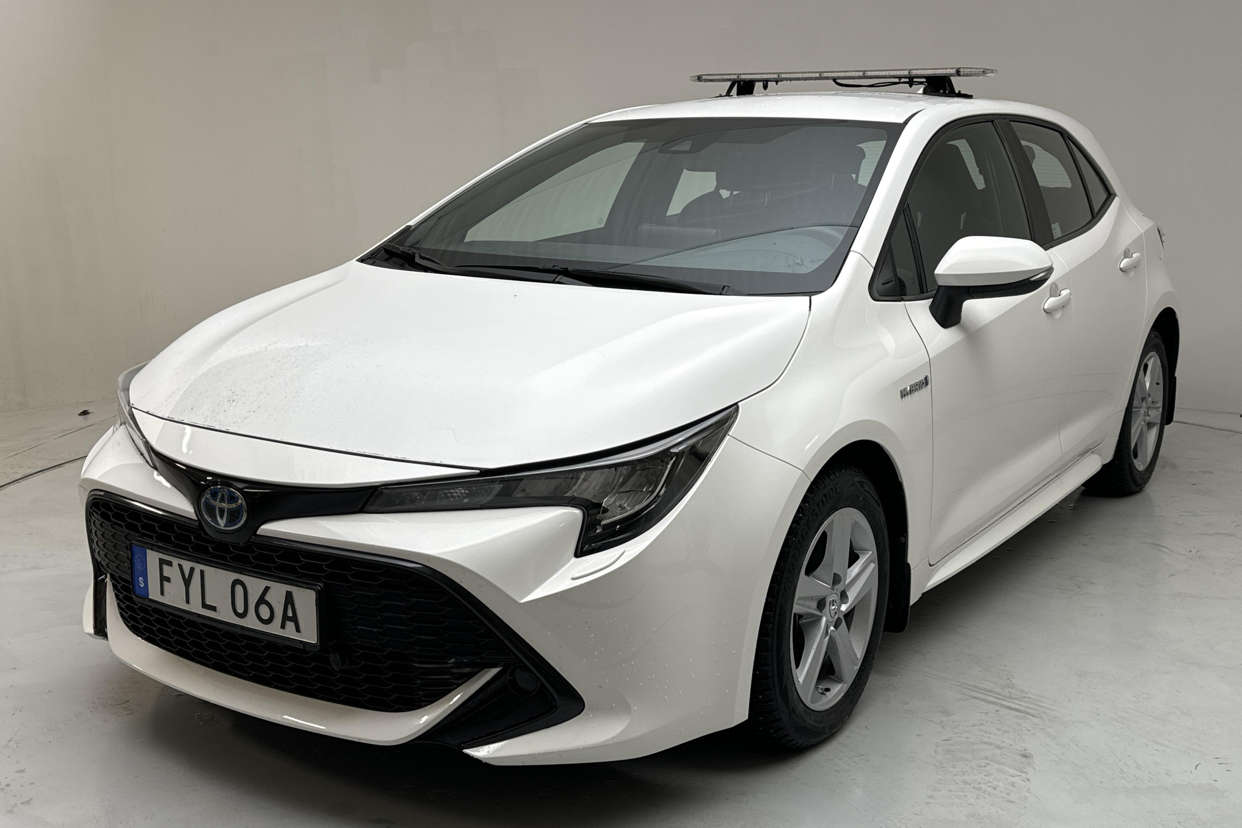 Toyota Corolla 1.8 Hybrid 5dr (122hk) - 3 011 mil - Automat - vit - 2019