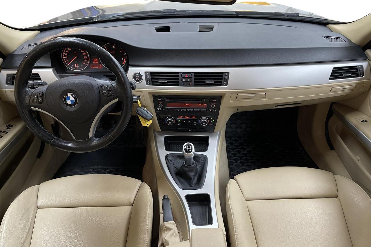 BMW 320d xDrive Touring, E91 (184hk) - 20 384 mil - Manuell - grå - 2010