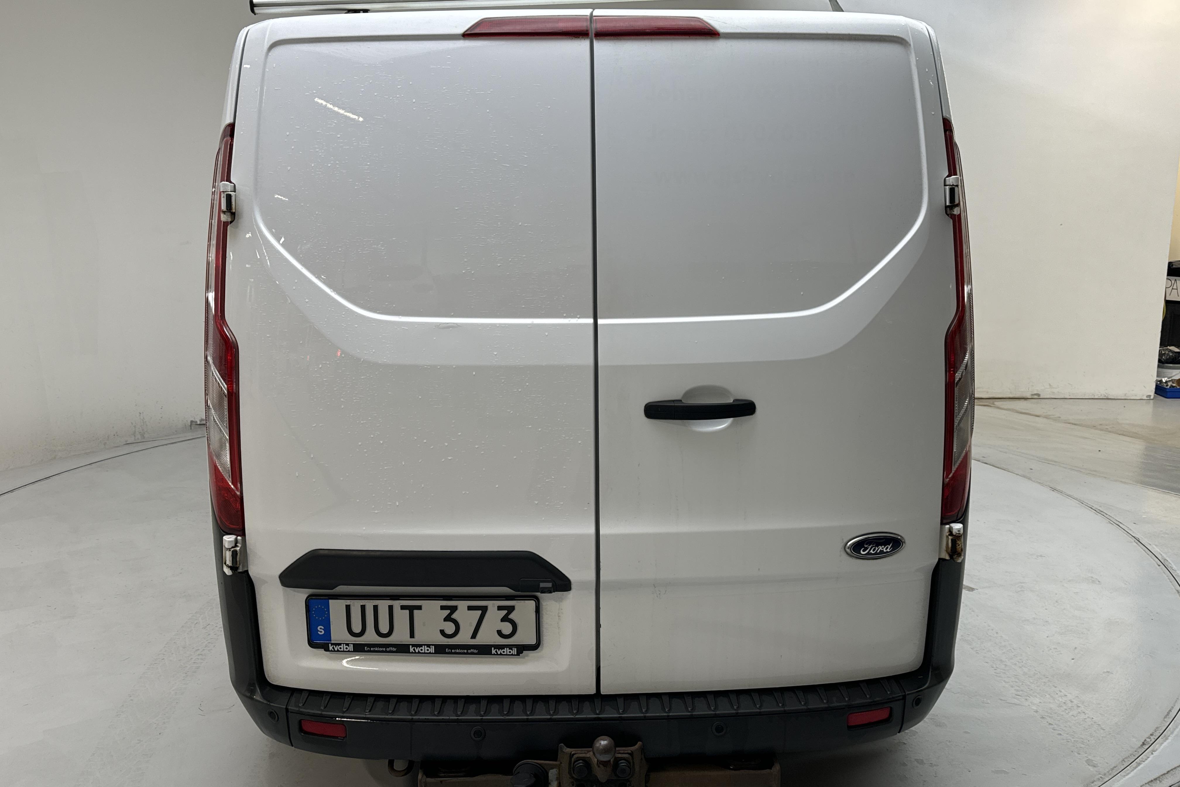 Ford Transit Custom 300 (125hk) - 214 300 km - Manuaalinen - valkoinen - 2016