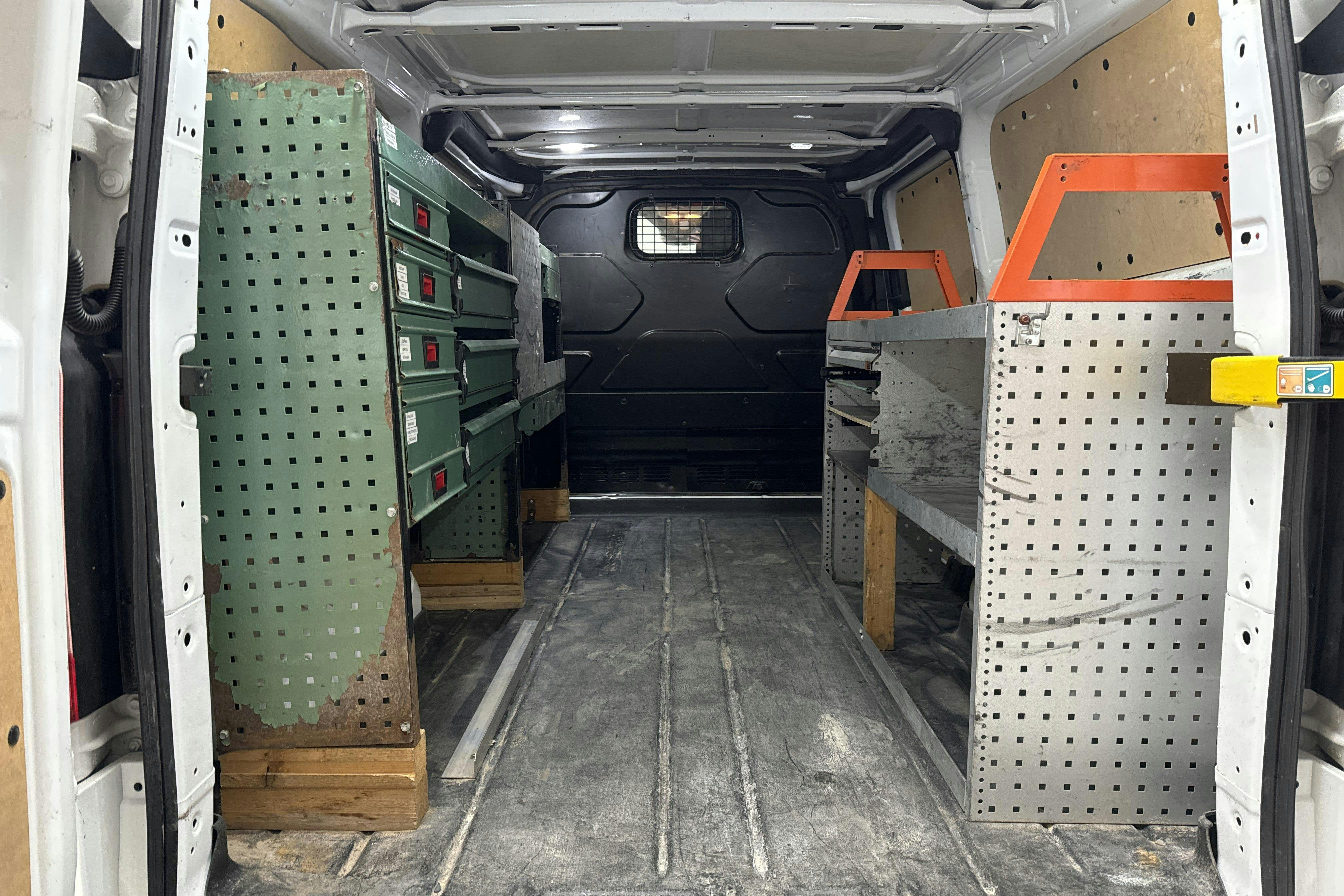 Ford Transit Custom 300 (130hk) - 107 100 km - Automatyczna - biały - 2019