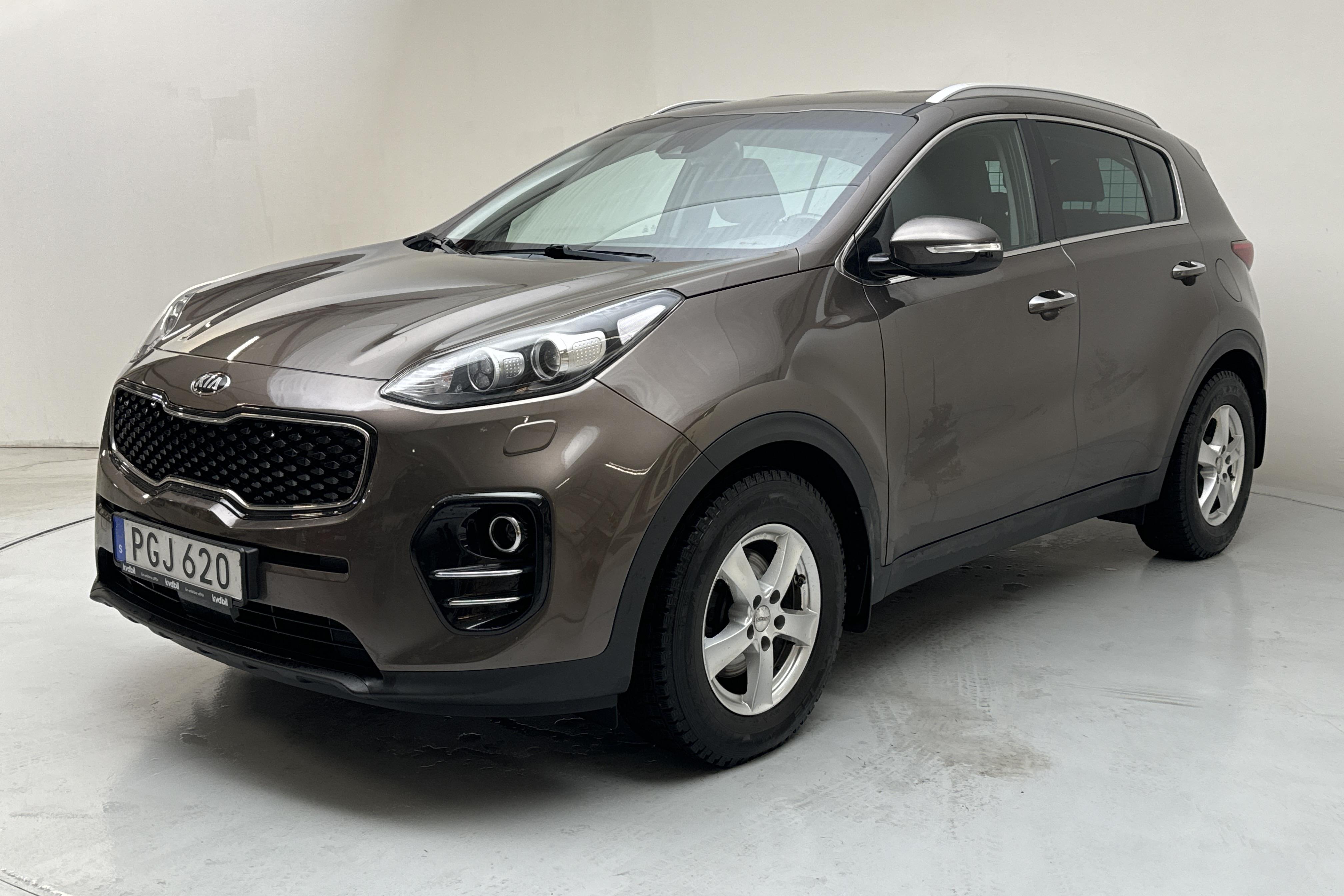 KIA Sportage 1.7 CRDi 2WD (141hk) - 101 850 km - Automatic - brown - 2017