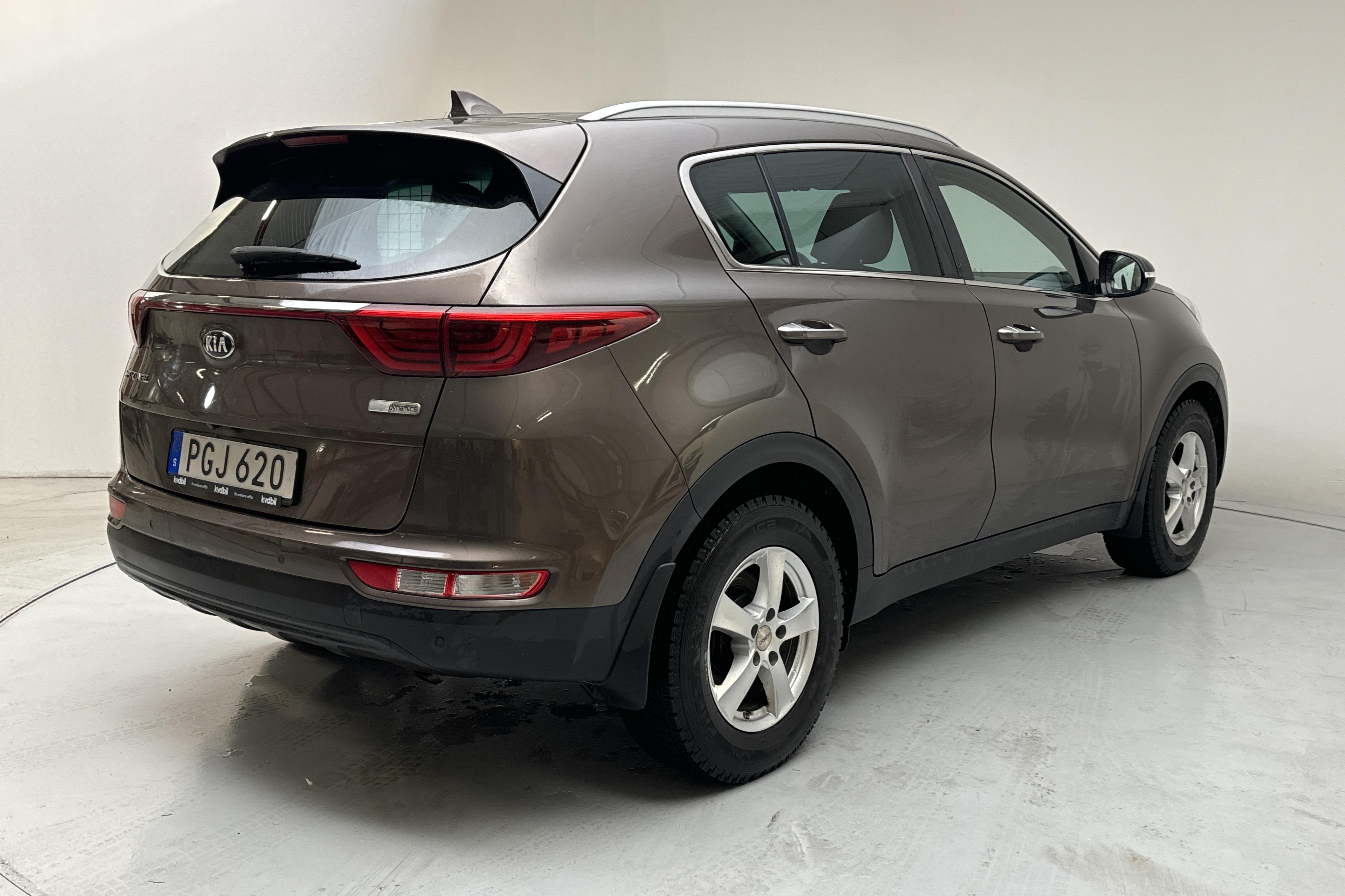 KIA Sportage 1.7 CRDi 2WD (141hk) - 101 850 km - Automatic - brown - 2017