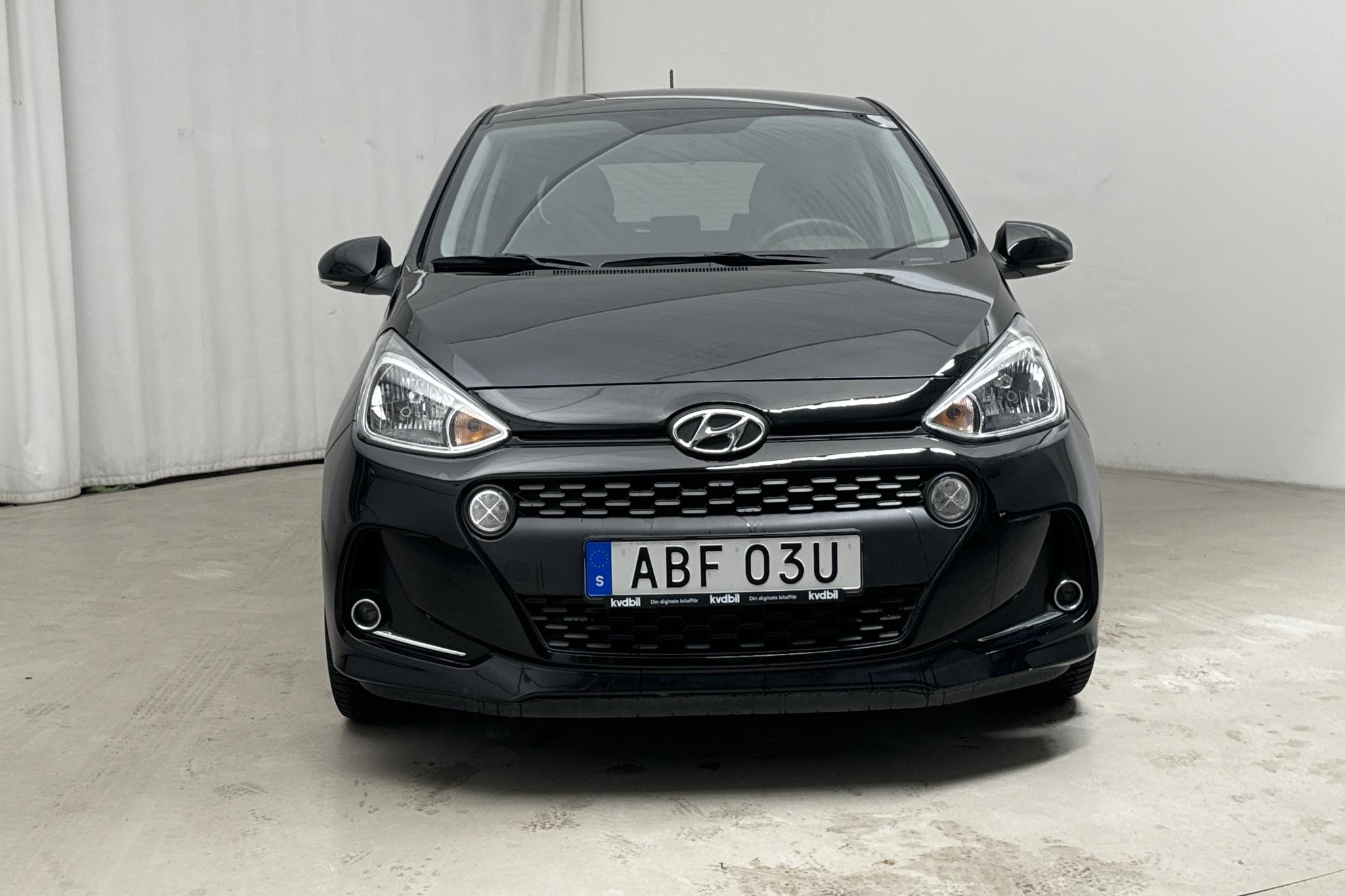 Hyundai i10 1.25 (87hk) - 7 440 km - Automatyczna - czarny - 2019