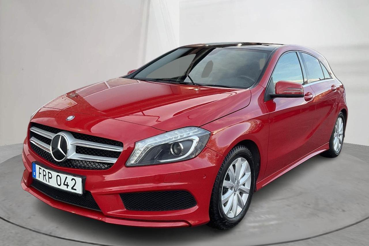 Mercedes A 180 5dr W176 (122hk) - 10 681 mil - Automat - röd - 2015