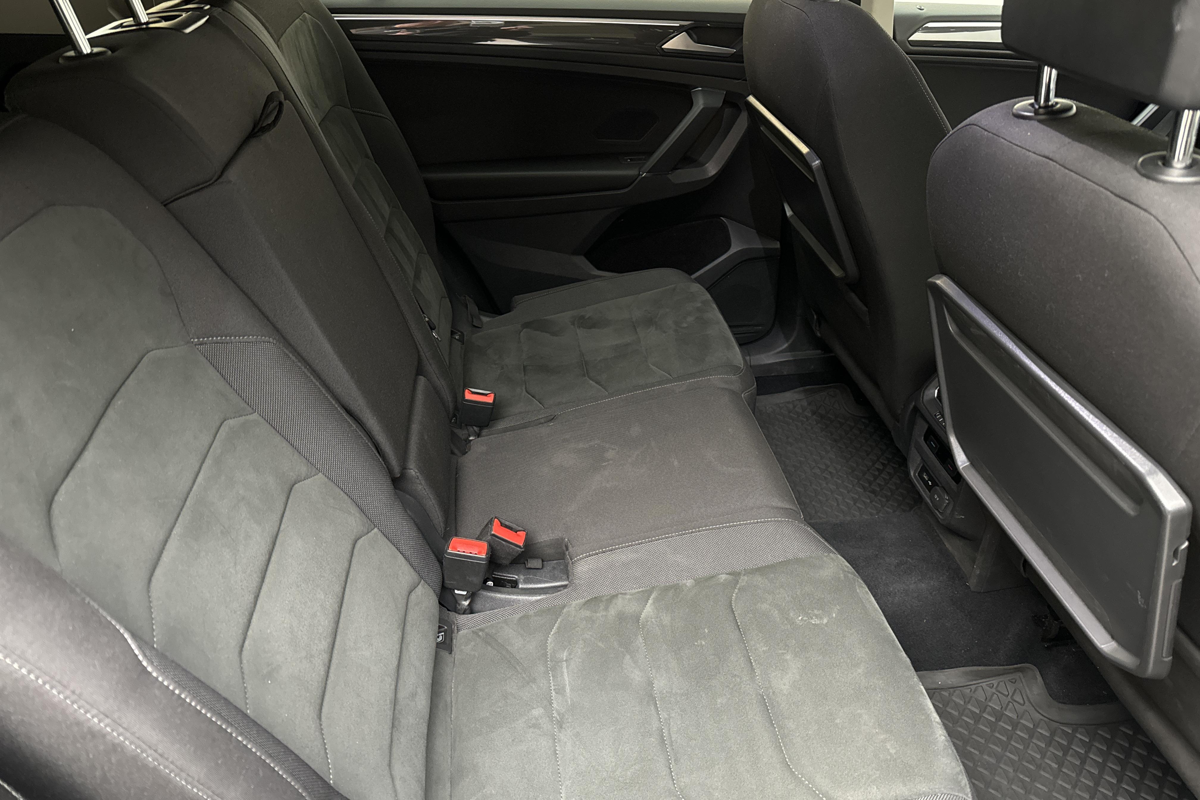 VW Tiguan Allspace 2.0 TDI 4MOTION (190hk) - 110 070 km - Automaattinen - Dark Grey - 2018