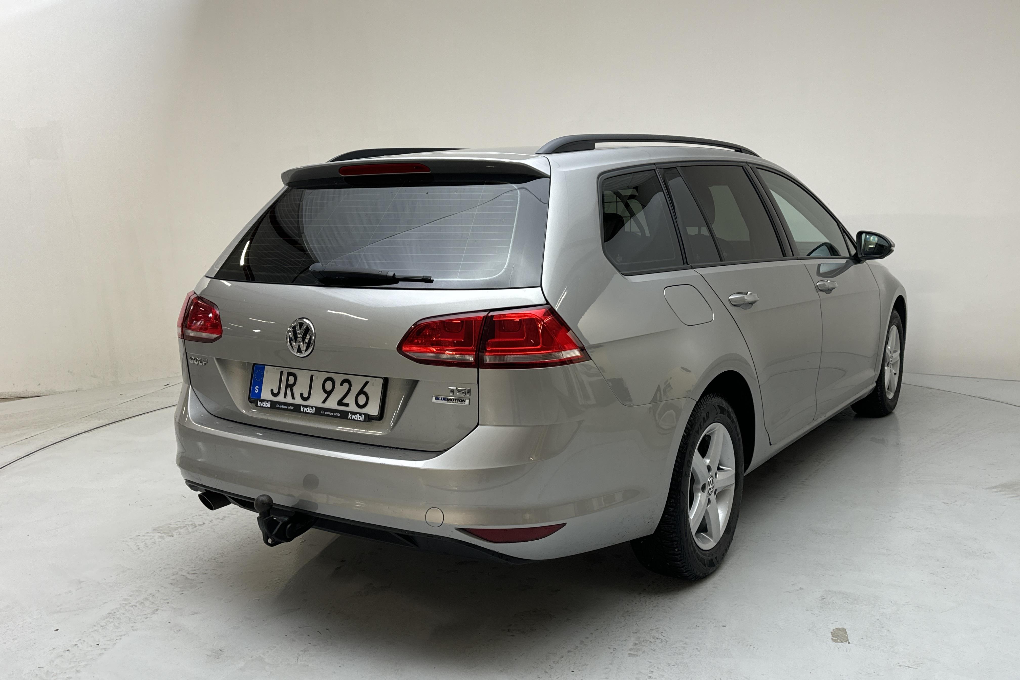 VW Golf VII 1.2 TSI Sportscombi (105hk) - 88 860 km - Käsitsi - hõbe - 2015