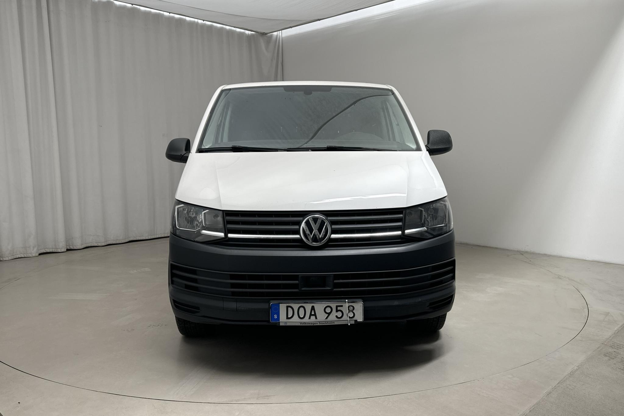 VW Transporter T6 2.0 TDI BMT Skåp (102hk) - 163 960 km - Käsitsi - valge - 2017