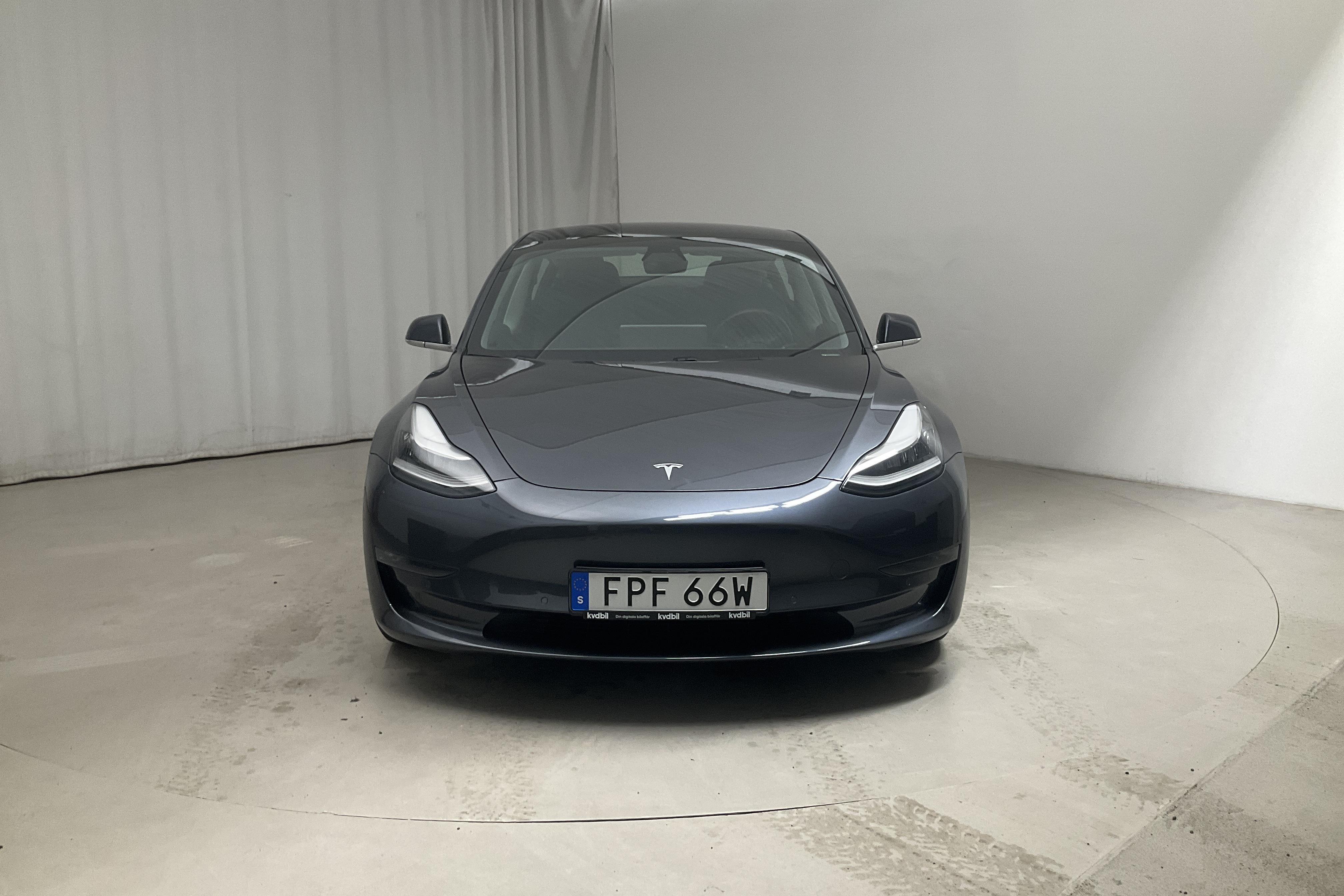 Tesla Model 3 Long Range Dual Motor AWD - 3 295 mil - Automat - grå - 2020