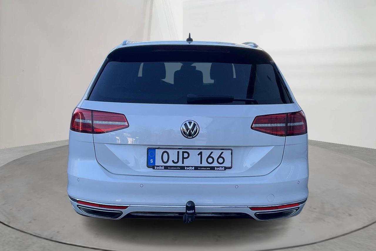 VW Passat 2.0 TSI Sportscombi 4MOTION (280hk) - 151 990 km - Automaattinen - valkoinen - 2017