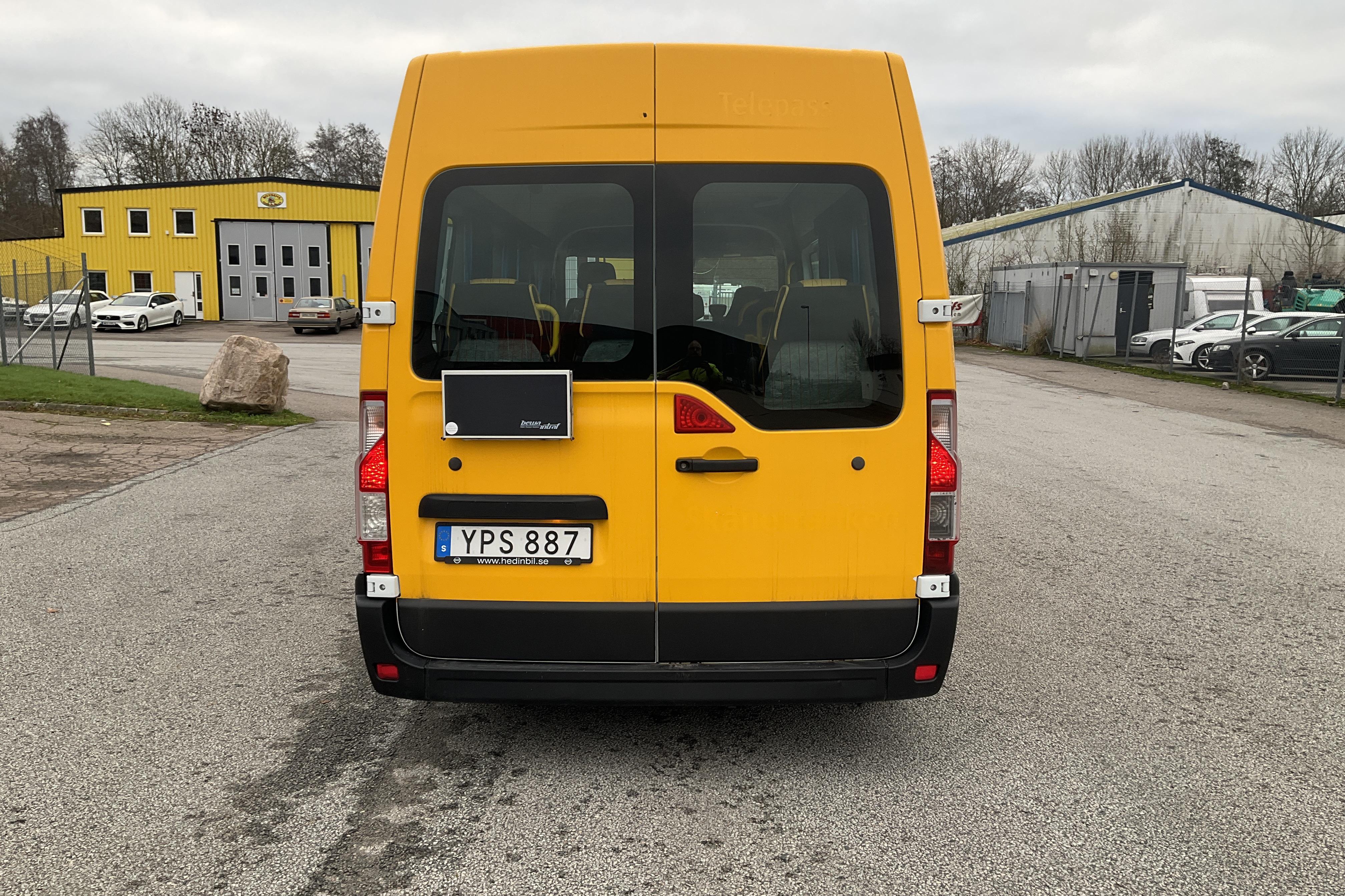 Nissan NV400 2.3 dCi Skåp (145hk) - 262 462 km - Manuell - gul - 2018