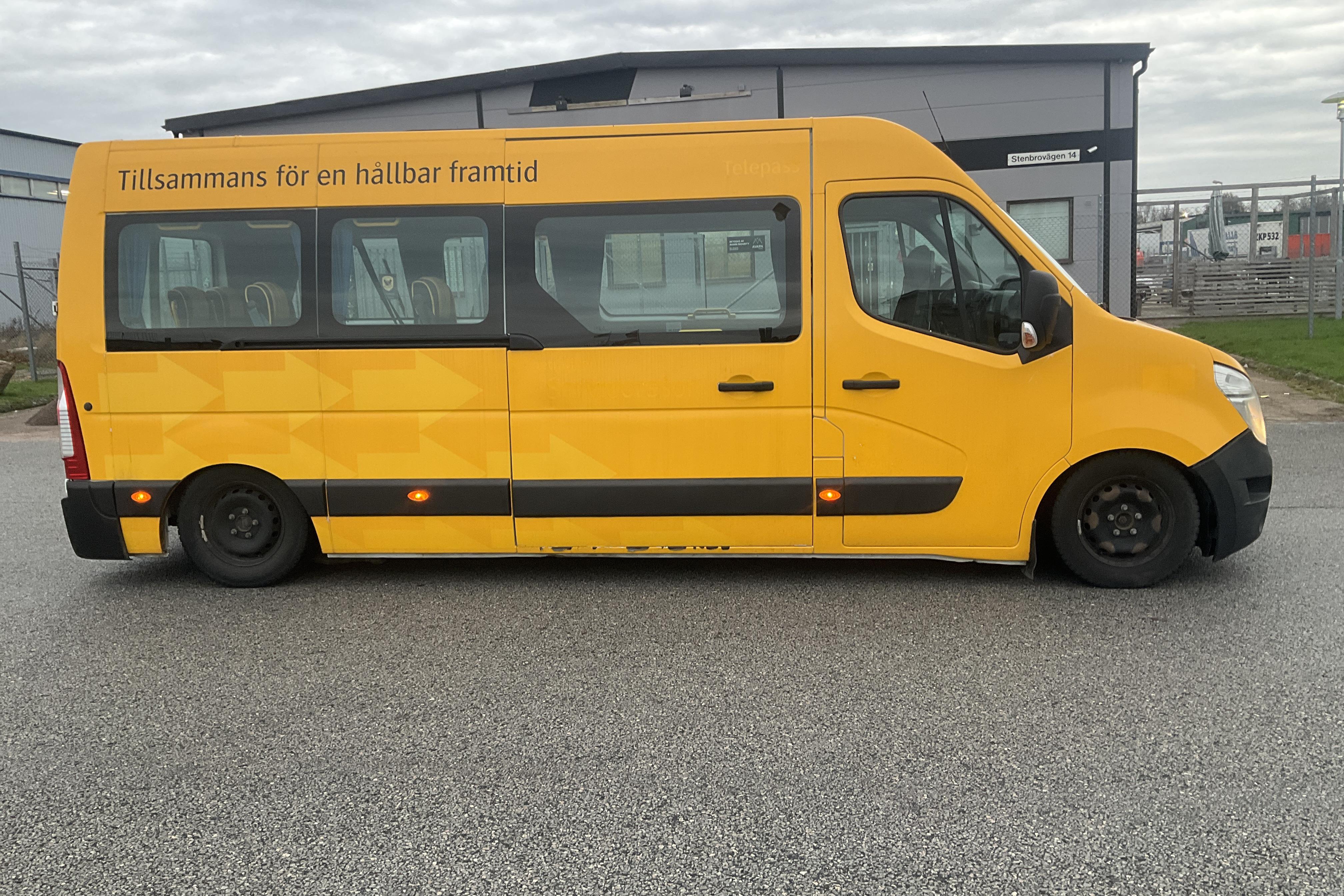 Nissan NV400 2.3 dCi Skåp (145hk) - 311 191 km - Manual - yellow - 2018