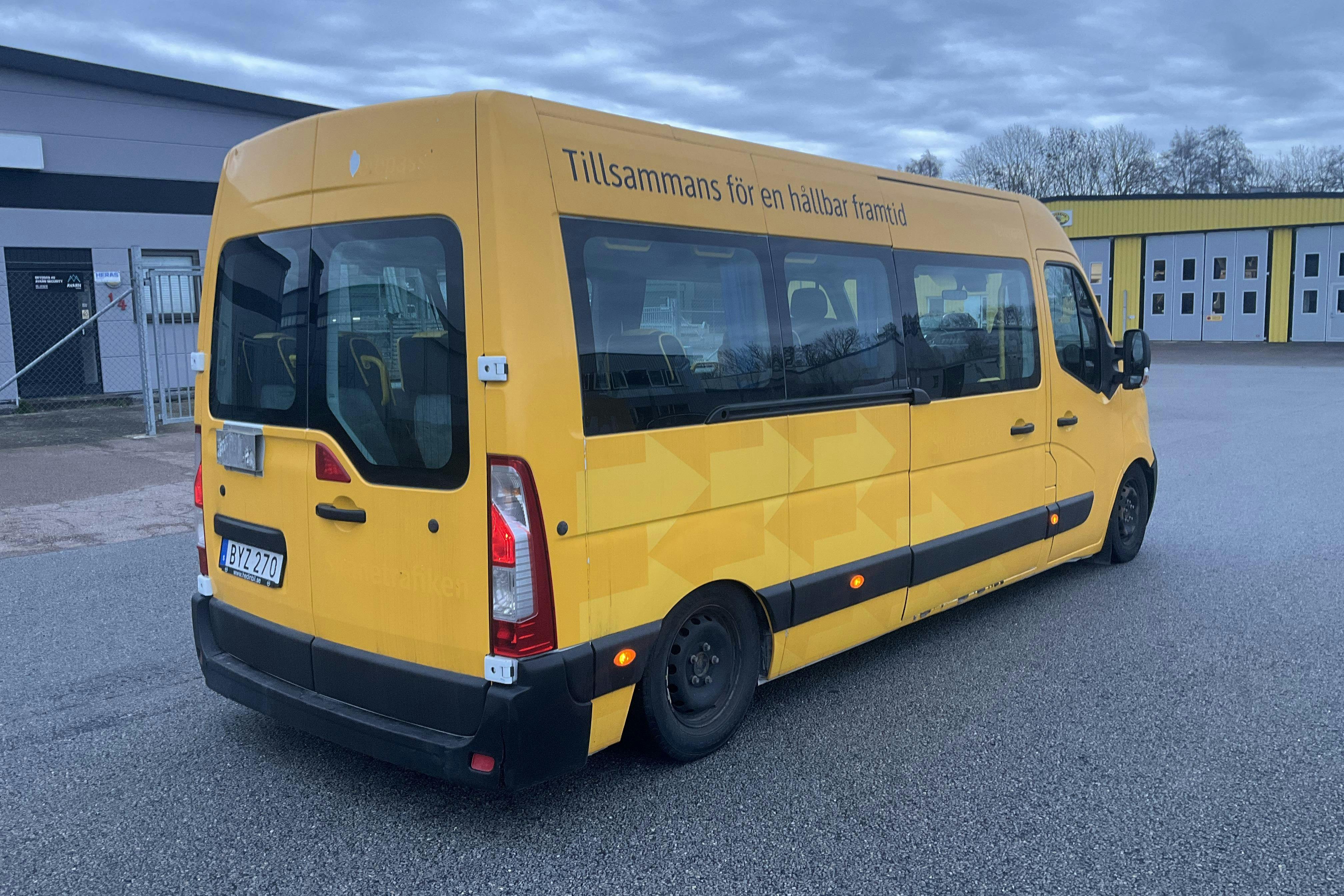 Nissan NV400 2.3 dCi Skåp (145hk) - 311 191 km - Manual - yellow - 2018