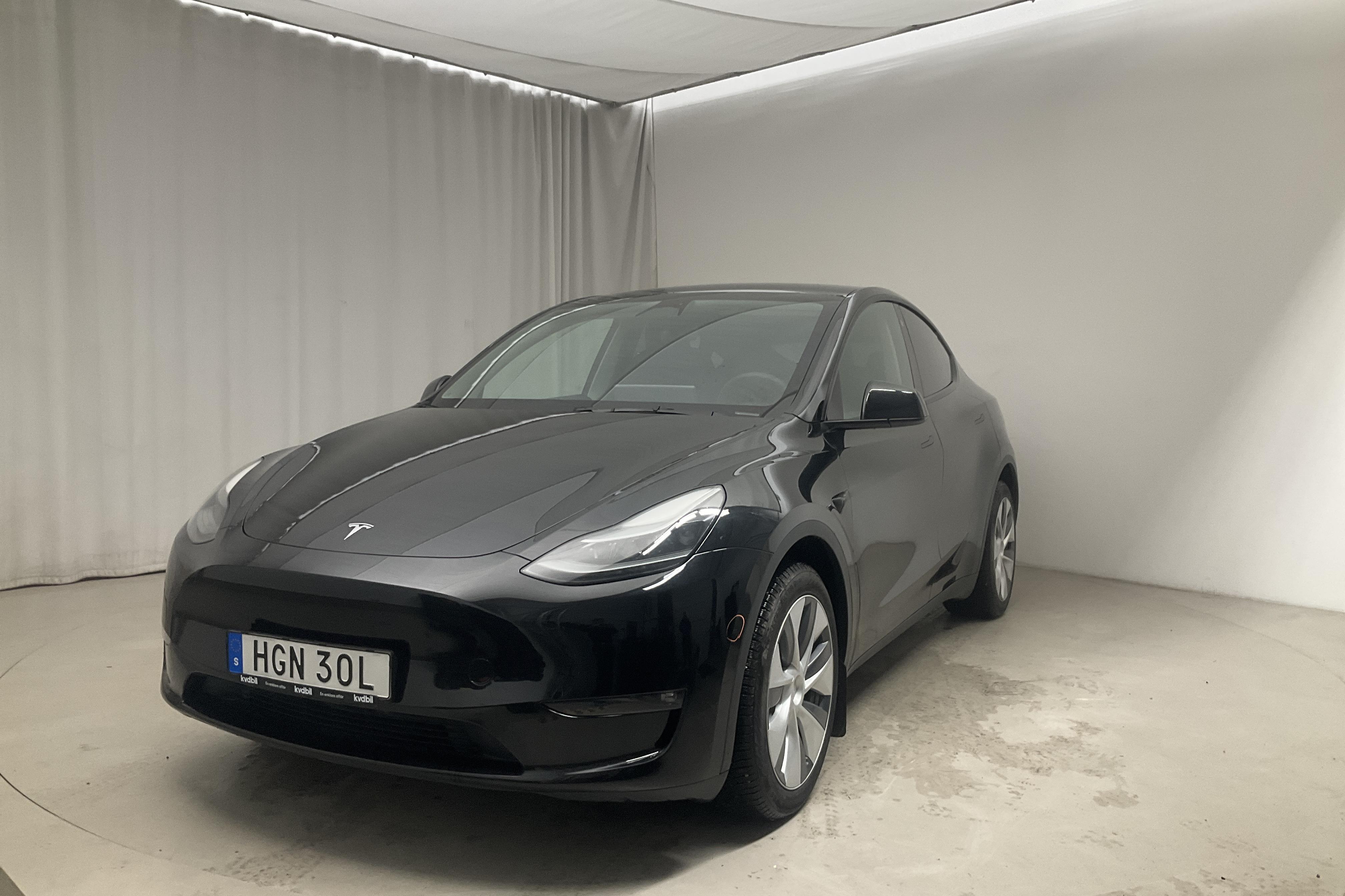 Tesla Model Y Long Range Dual Motor AWD - 31 280 km - Automatic - black - 2023