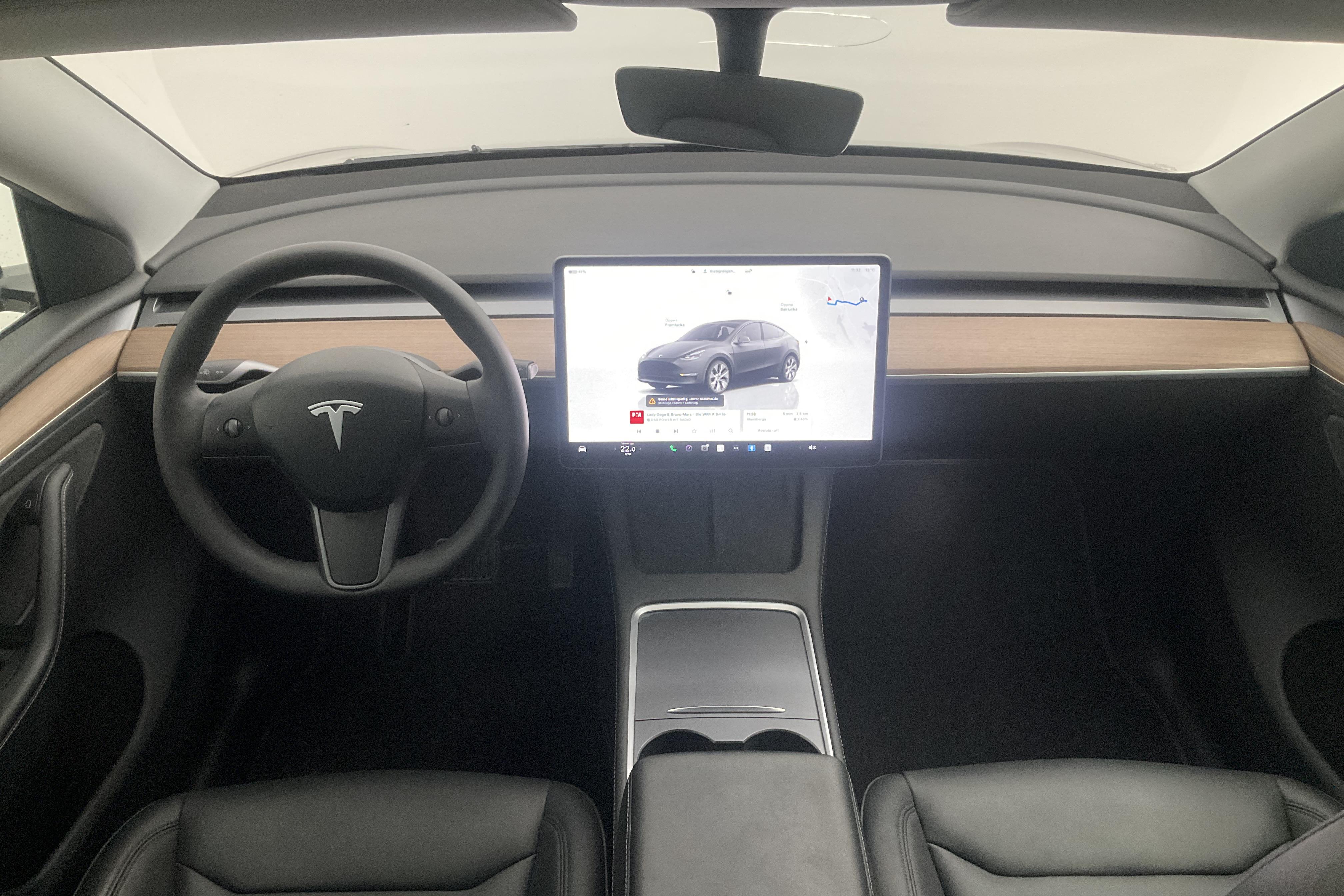 Tesla Model Y Long Range Dual Motor AWD - 31 280 km - Automatic - black - 2023