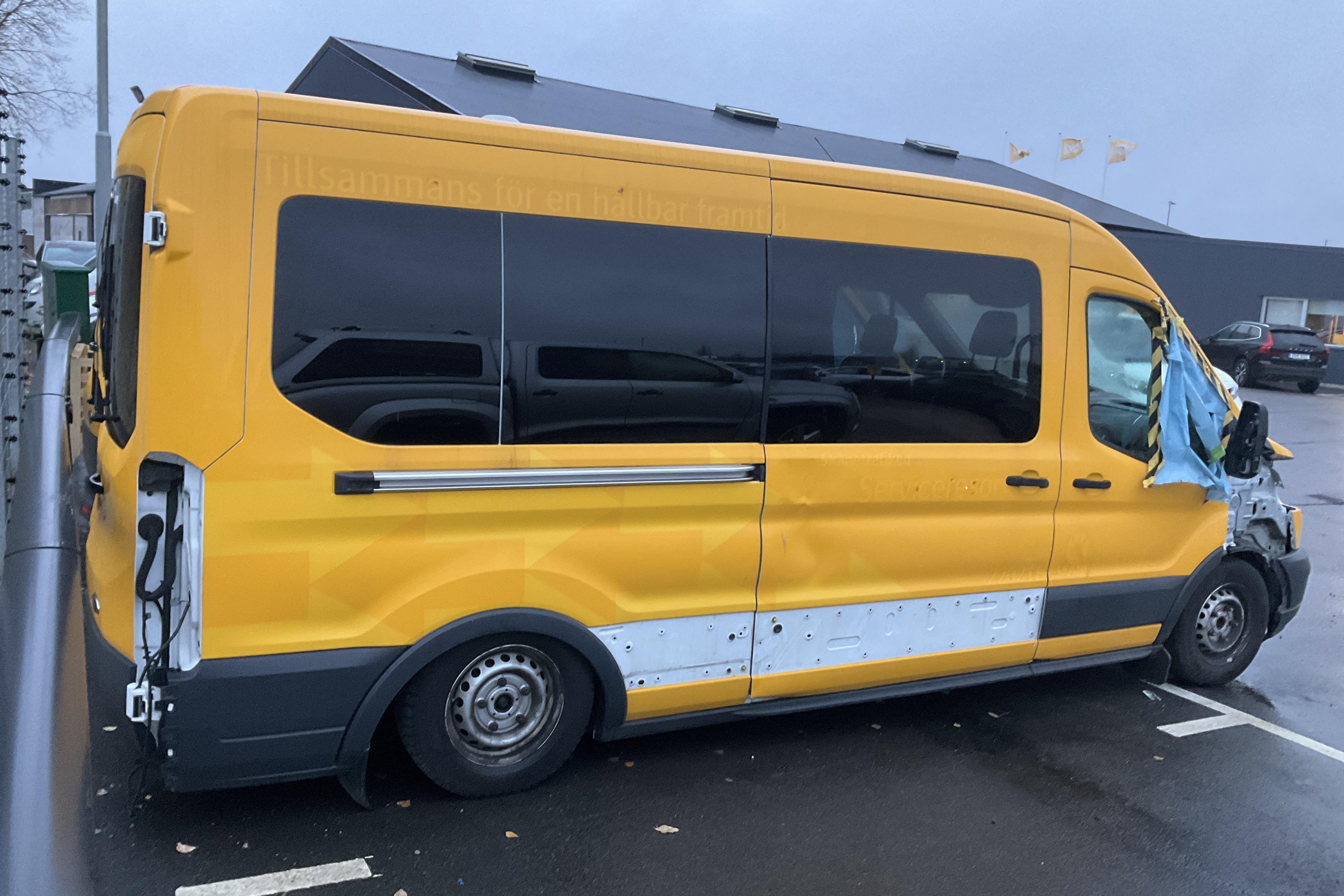 Ford Transit 310 2.0 TDCi 2WD Skåp (130hk) - 300 000 km - Manual - yellow - 2019