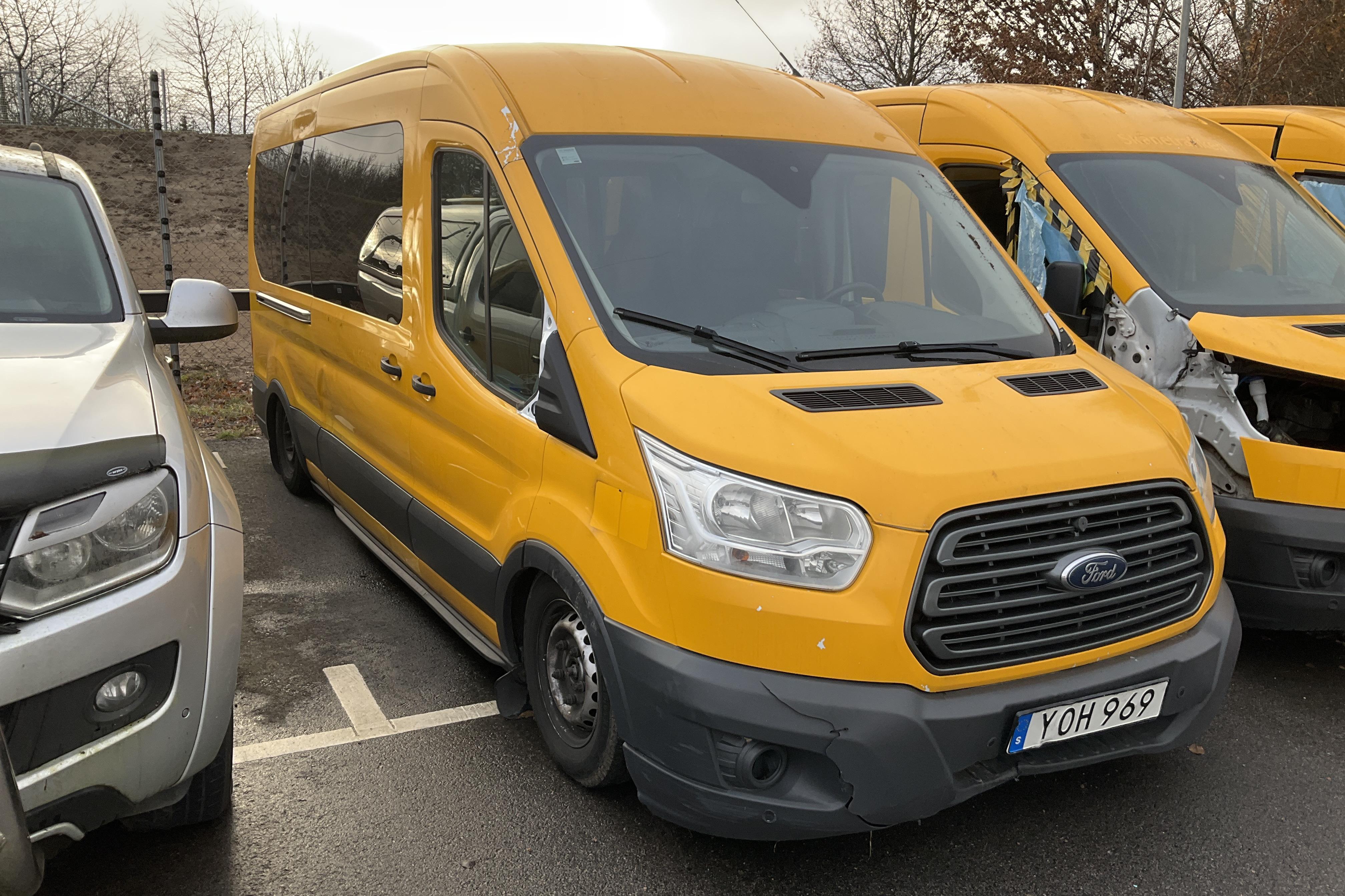 Ford Transit 350 Kombi 2.0 TDCi 2WD (130hk) - 55 413 mil - Manuell - gul - 2017