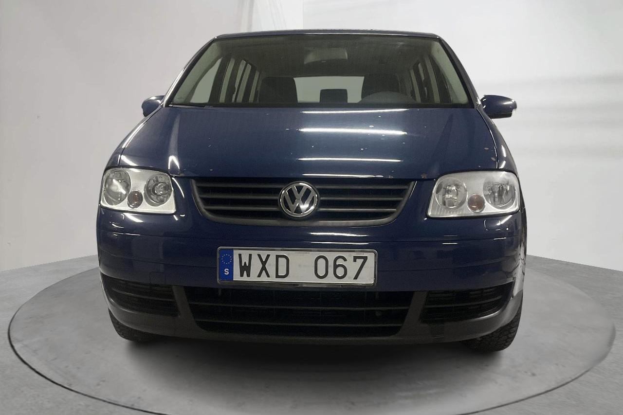 VW Touran 1.6 (102hk) - 17 376 mil - Manuell - Dark Blue - 2006