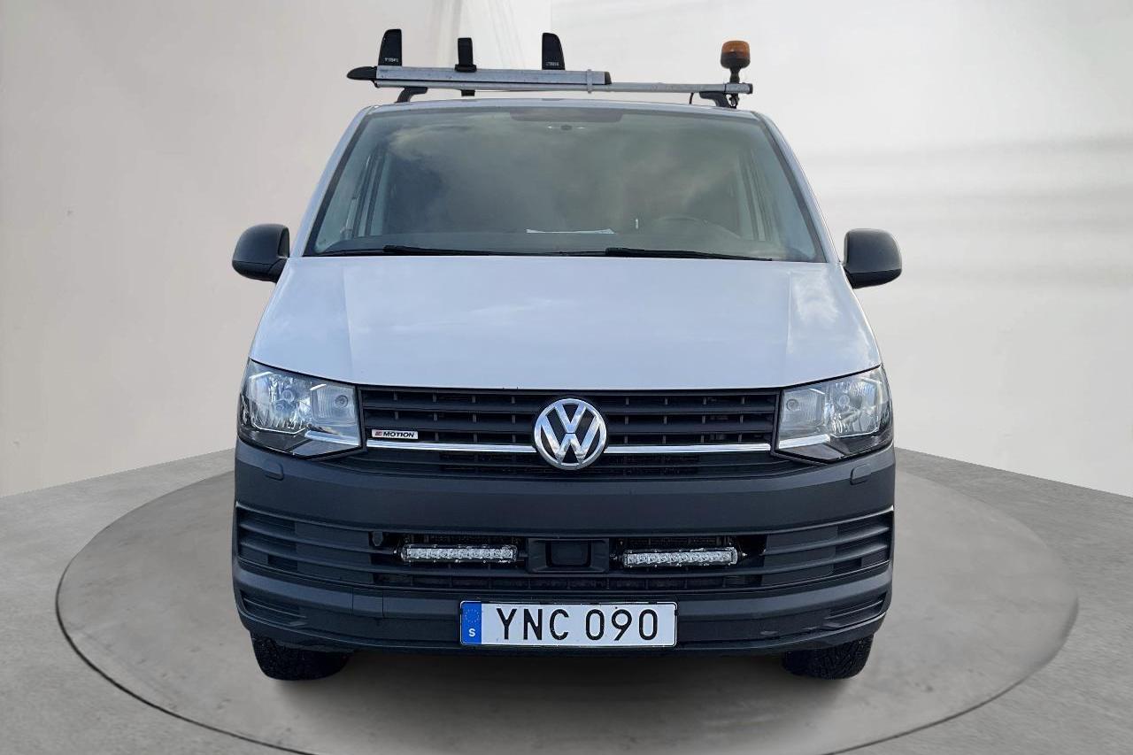 VW Transporter T6 2.0 TDI BMT Skåp 4MOTION (150hk) - 152 750 km - Manualna - biały - 2018