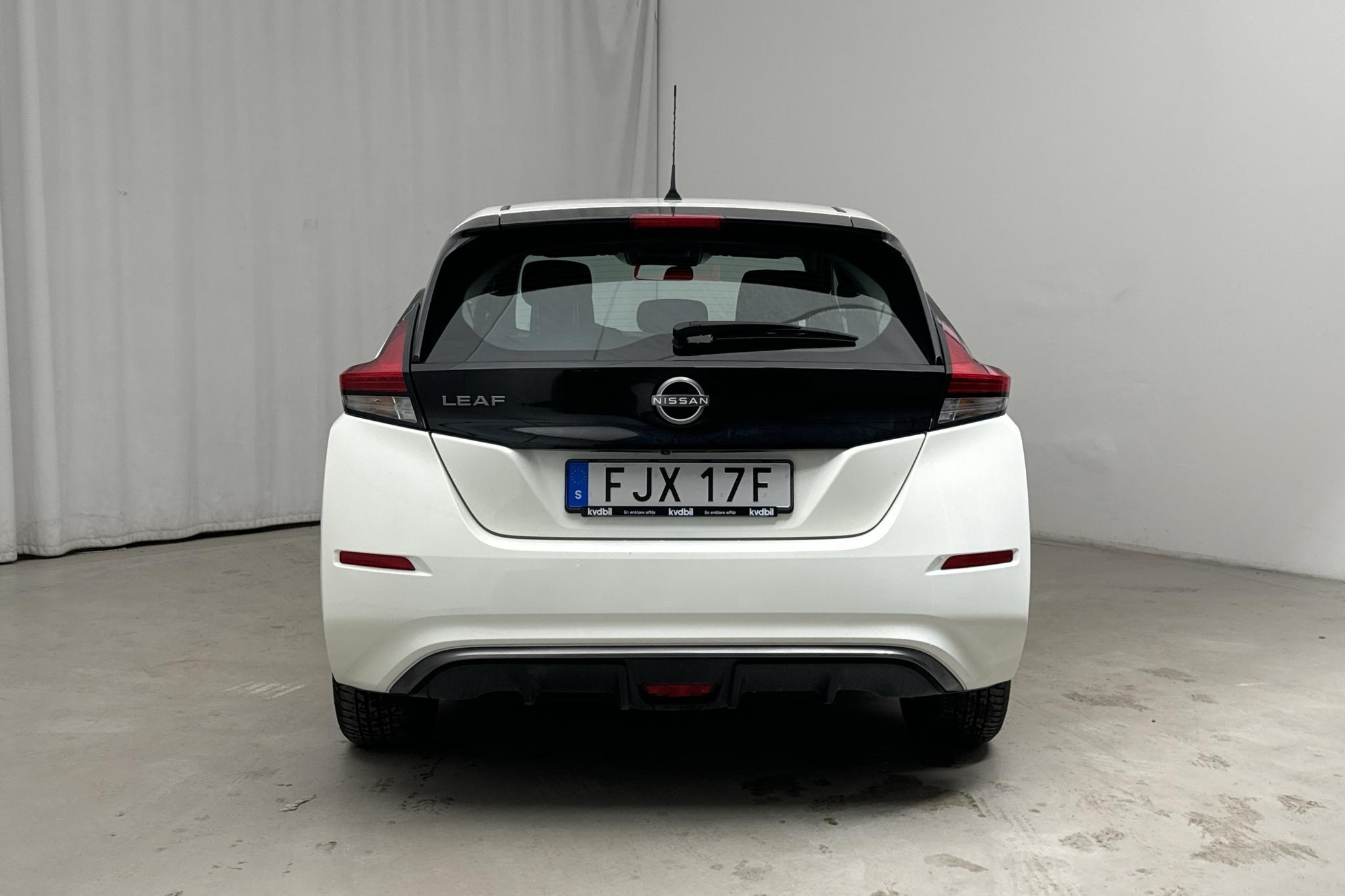 Nissan LEAF 5dr 39 kWh (150hk) - 13 020 km - Automaatne - valge - 2022