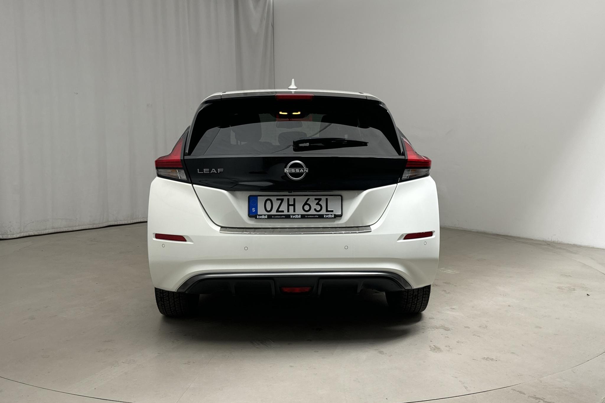 Nissan LEAF 5dr 59 kWh (214hk) - 40 020 km - Automatic - white - 2022