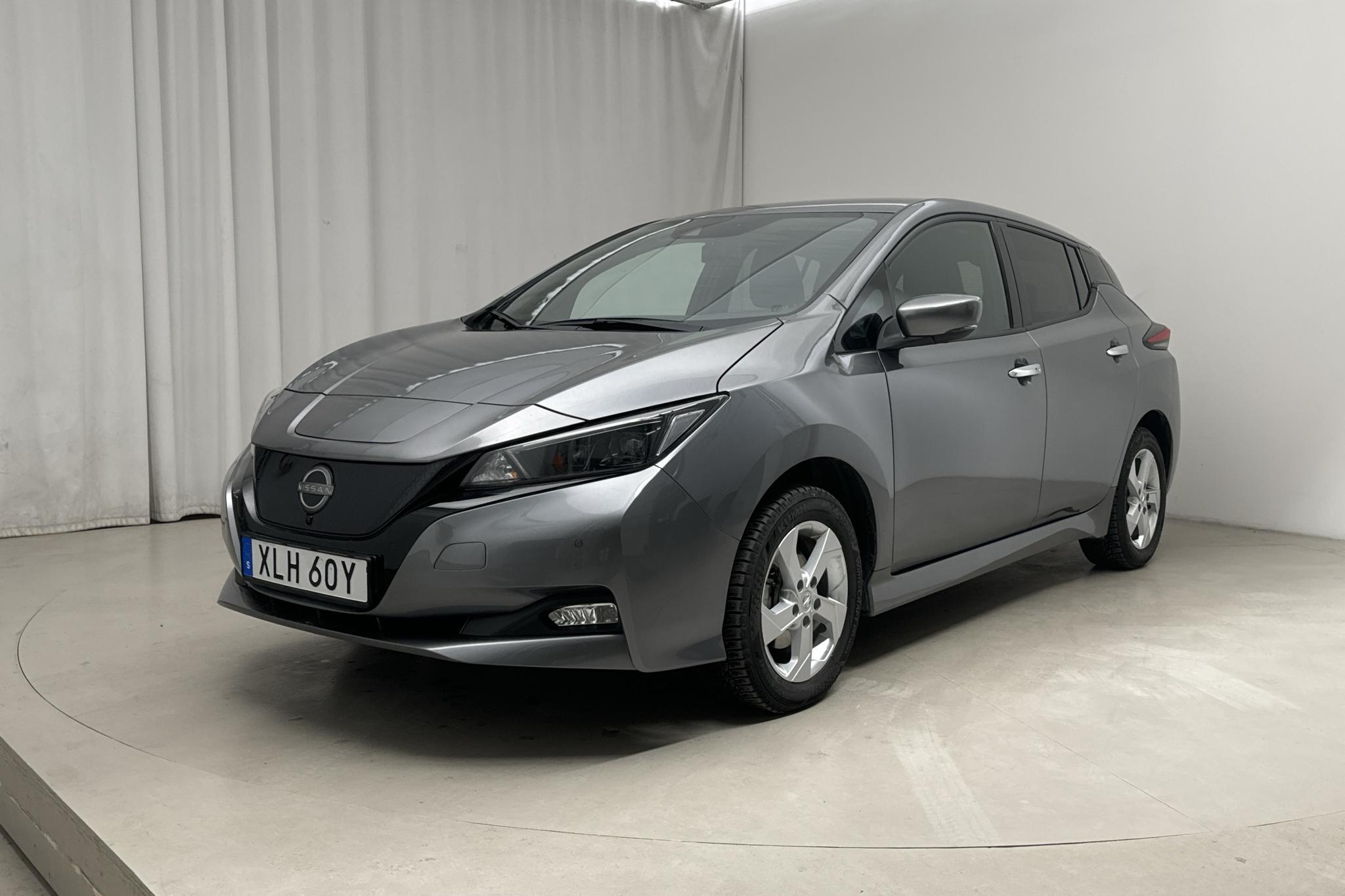 Nissan LEAF 5dr 59 kWh (214hk) - 24 450 km - Automaattinen - harmaa - 2022