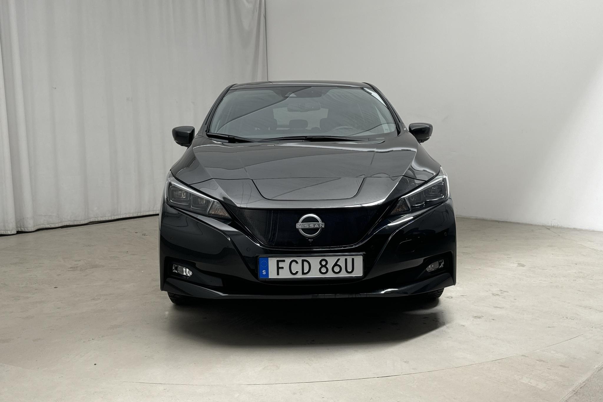 Nissan LEAF 5dr 59 kWh (214hk) - 40 030 km - Automatic - black - 2022