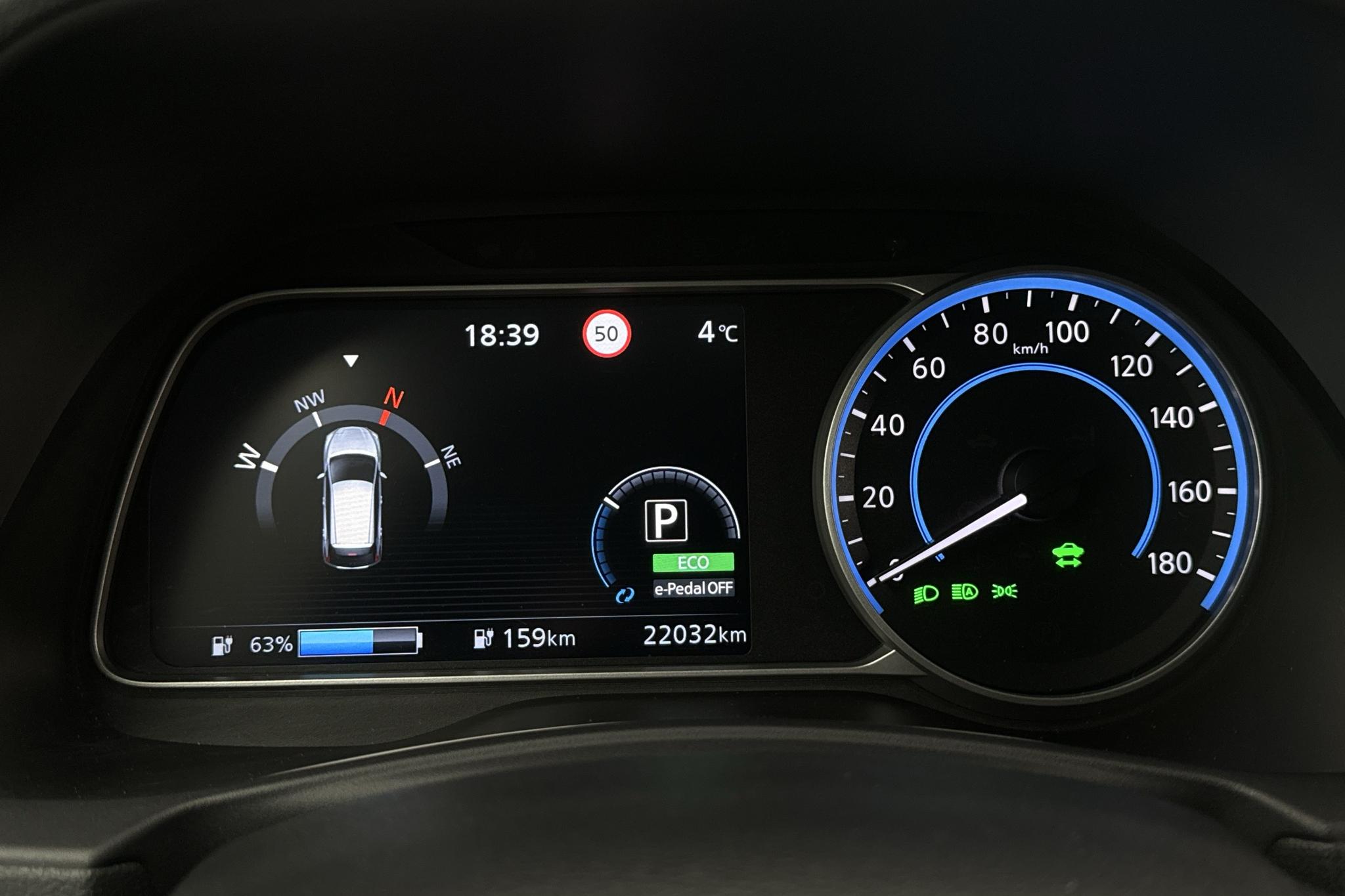 Nissan LEAF 5dr 39 kWh (150hk) - 22 030 km - Automaattinen - valkoinen - 2022