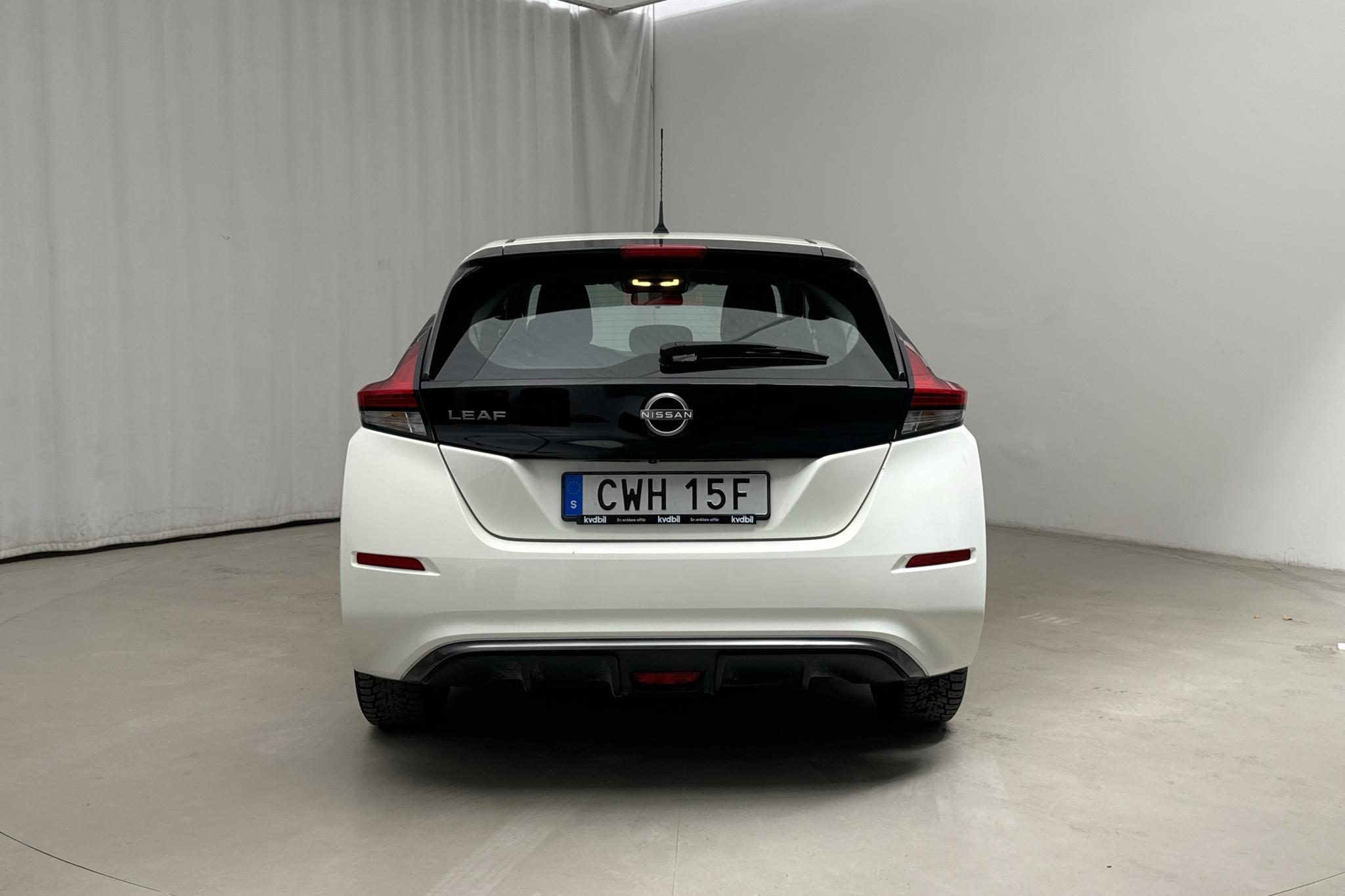 Nissan LEAF 5dr 39 kWh (150hk) - 21 290 km - Automaatne - valge - 2022