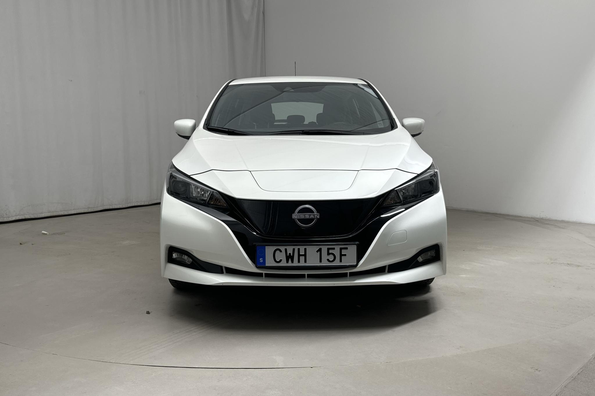 Nissan LEAF 5dr 39 kWh (150hk) - 21 290 km - Automaatne - valge - 2022