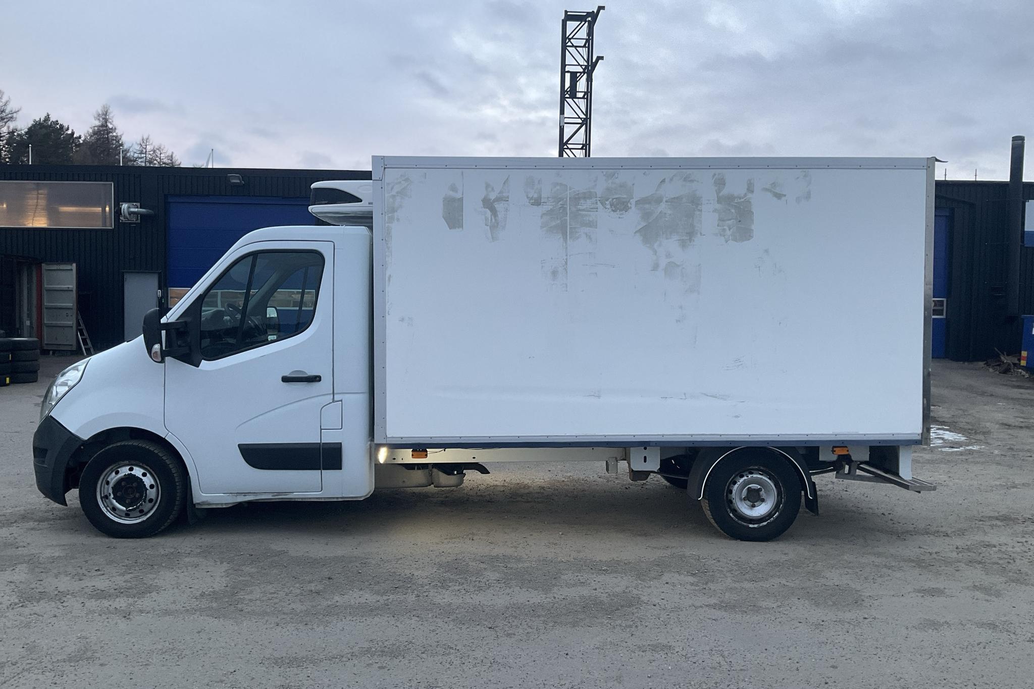 Renault Master 2.3 dCi Pickup/Chassi 2WD (125hk) - 190 830 km - Manual - white - 2015