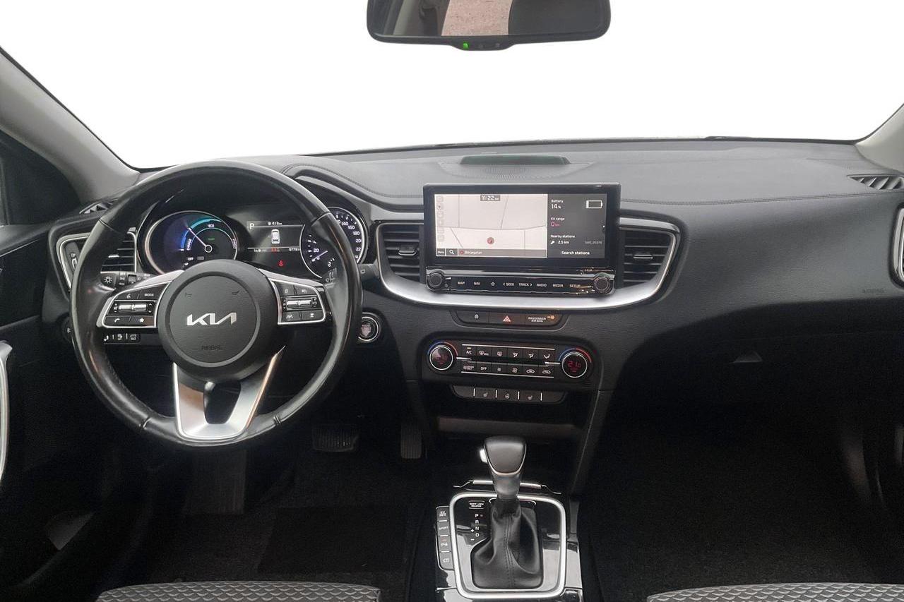 KIA Ceed 1.6 Plug-in Hybrid SW (141hk) - 9 779 mil - Automat - grå - 2022