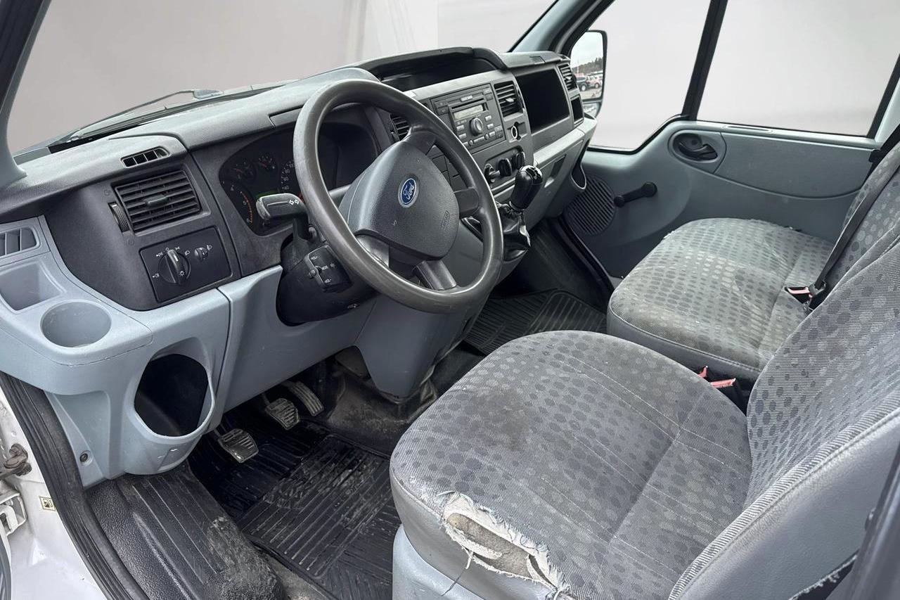 Ford Transit 300 2.2 TDCi Pickup (110hk) - 20 079 mil - Manuell - vit - 2008