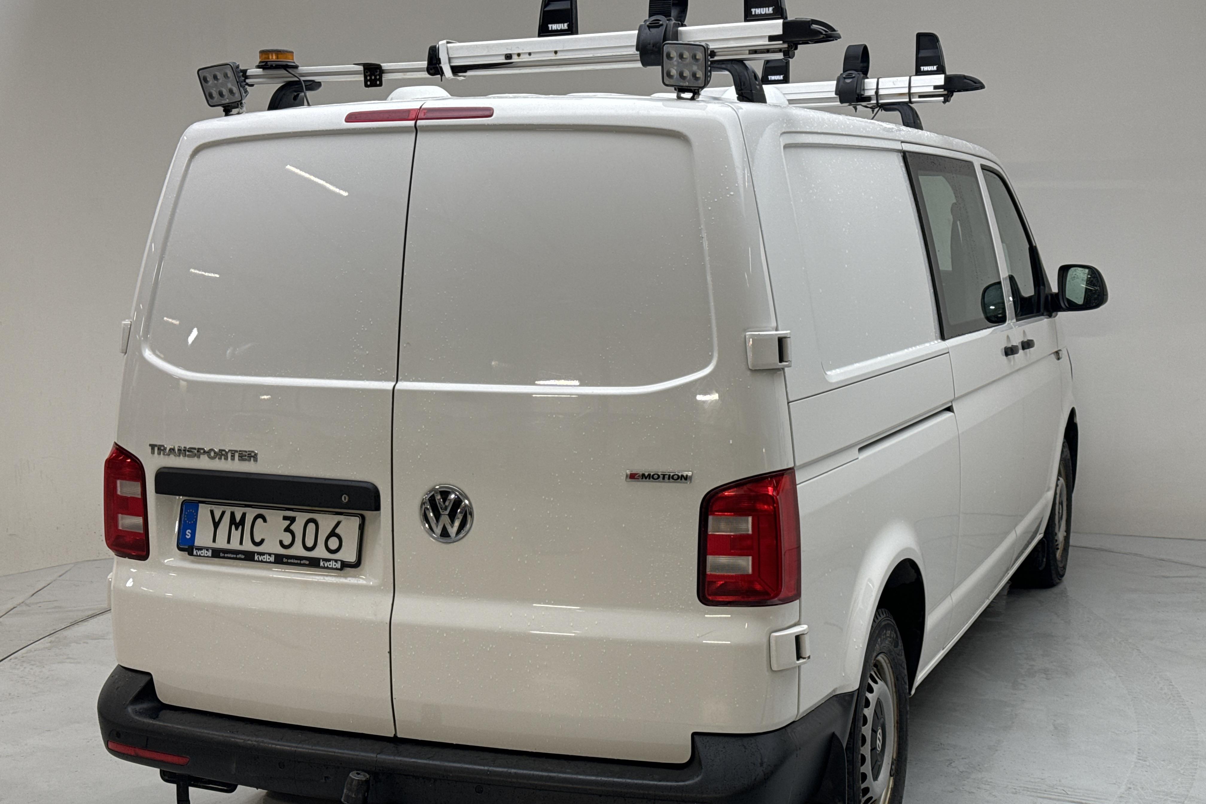 VW Transporter T6 2.0 TDI BMT Skåp 4MOTION (150hk) - 189 030 km - Käsitsi - valge - 2018