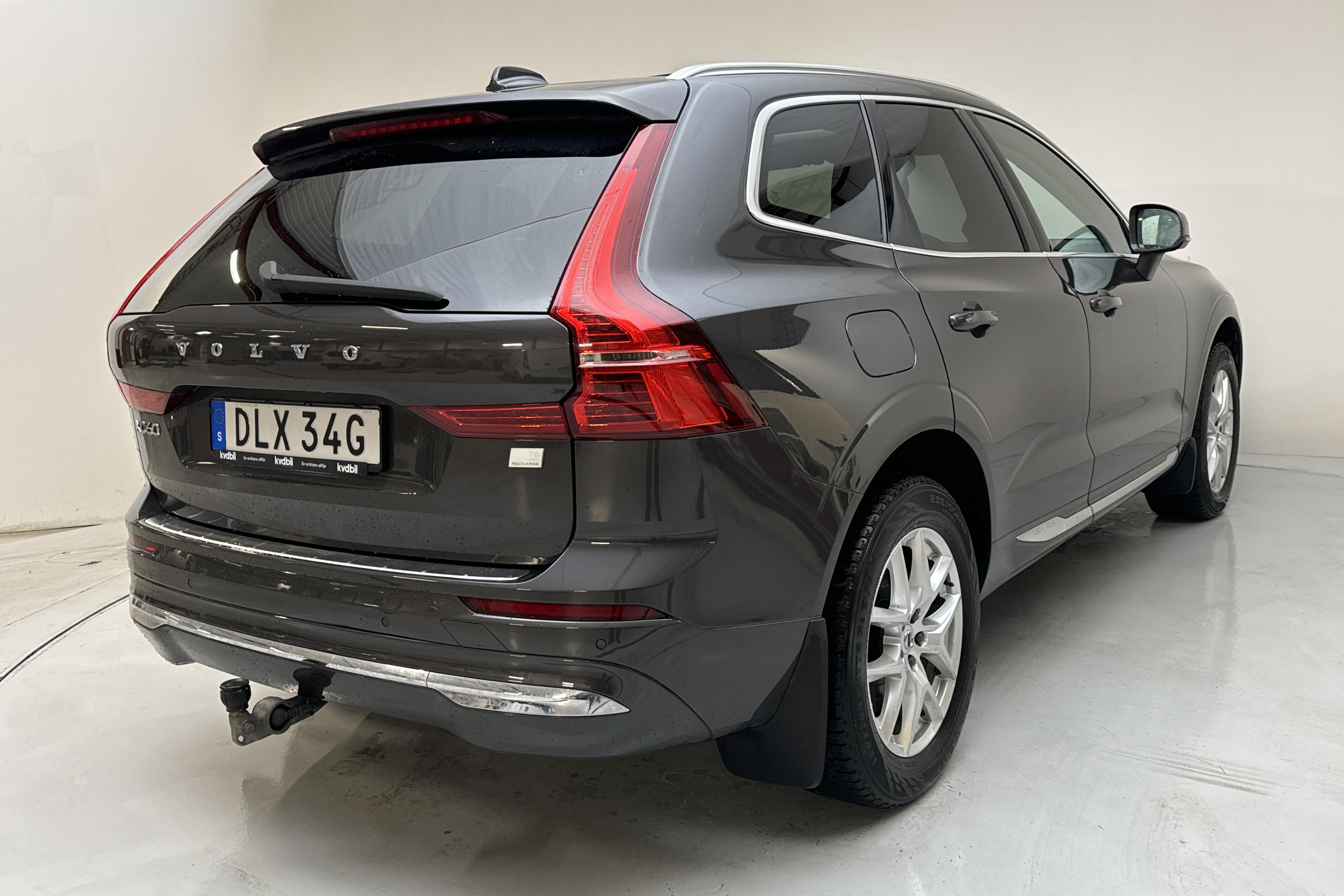 Volvo XC60 T6 AWD Recharge (350hk) - 68 330 km - Automatic - gray - 2023