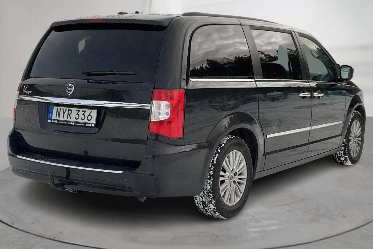 Lancia Lancia Voyager 2.8 Multi-Jet (178hk) - 20 942 mil - Automat - svart - 2015