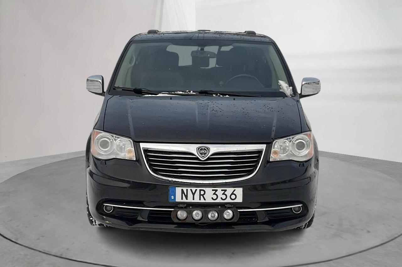 Lancia Lancia Voyager 2.8 Multi-Jet (178hk) - 20 942 mil - Automat - svart - 2015