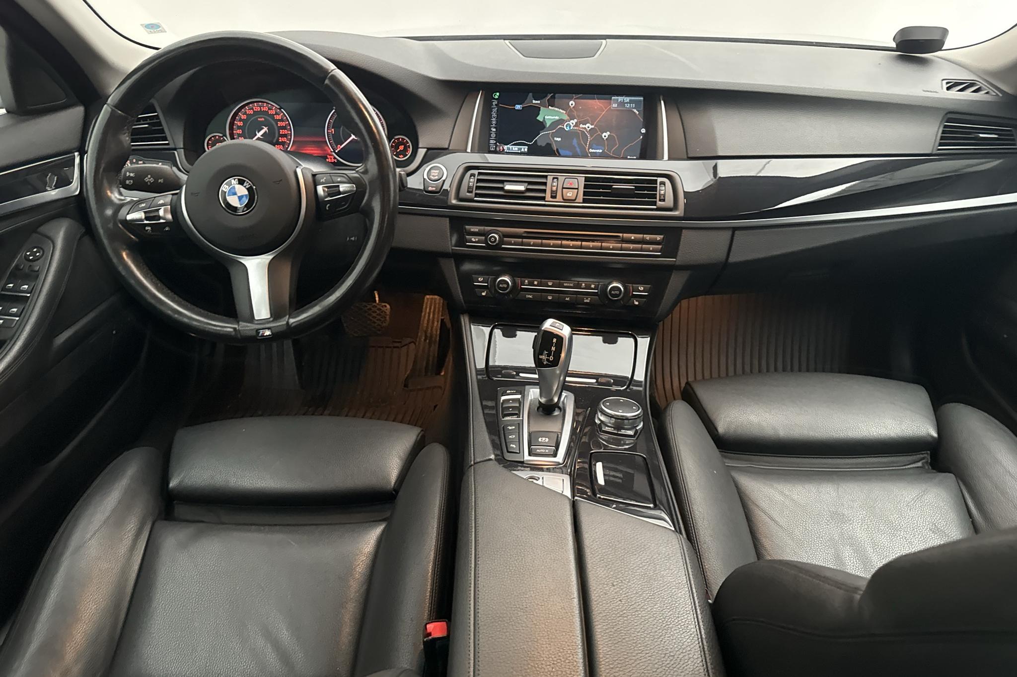 BMW 530d xDrive Touring, F11 (258hk) - 15 861 mil - Automat - silver - 2016