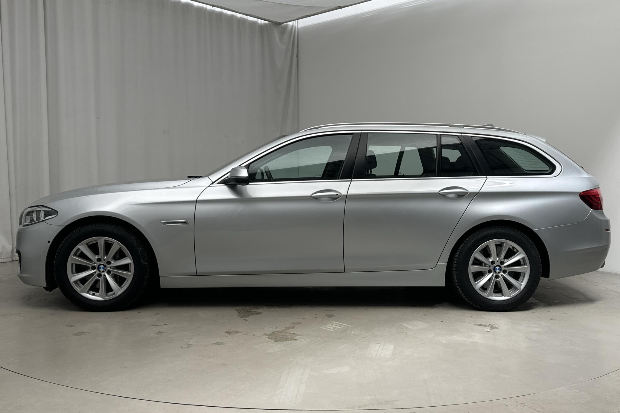 BMW 530d xDrive Touring, F11 (258hk) - 15 861 mil - Automat - silver - 2016