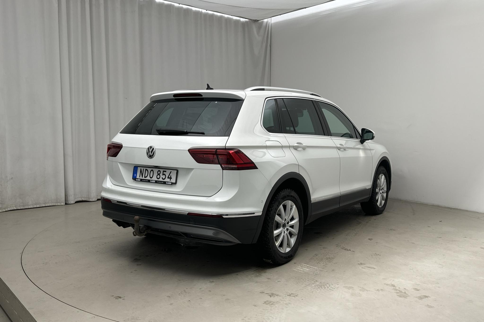 VW Tiguan 2.0 TDI 4MOTION (190hk) - 12 107 mil - Automat - vit - 2019