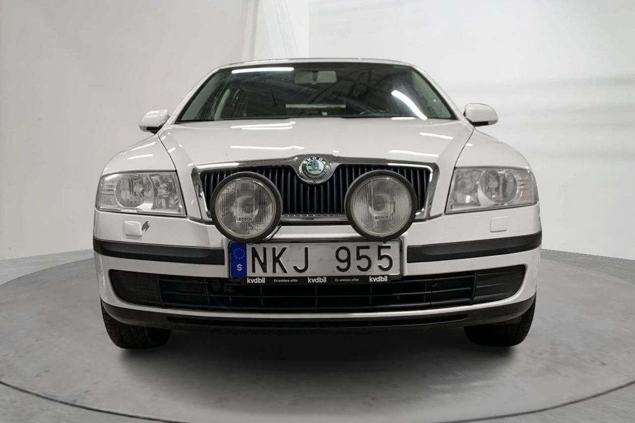 Skoda Octavia II 1.9 TDI Kombi 4X4 (105hk) - 143 220 km - Käsitsi - valge - 2008