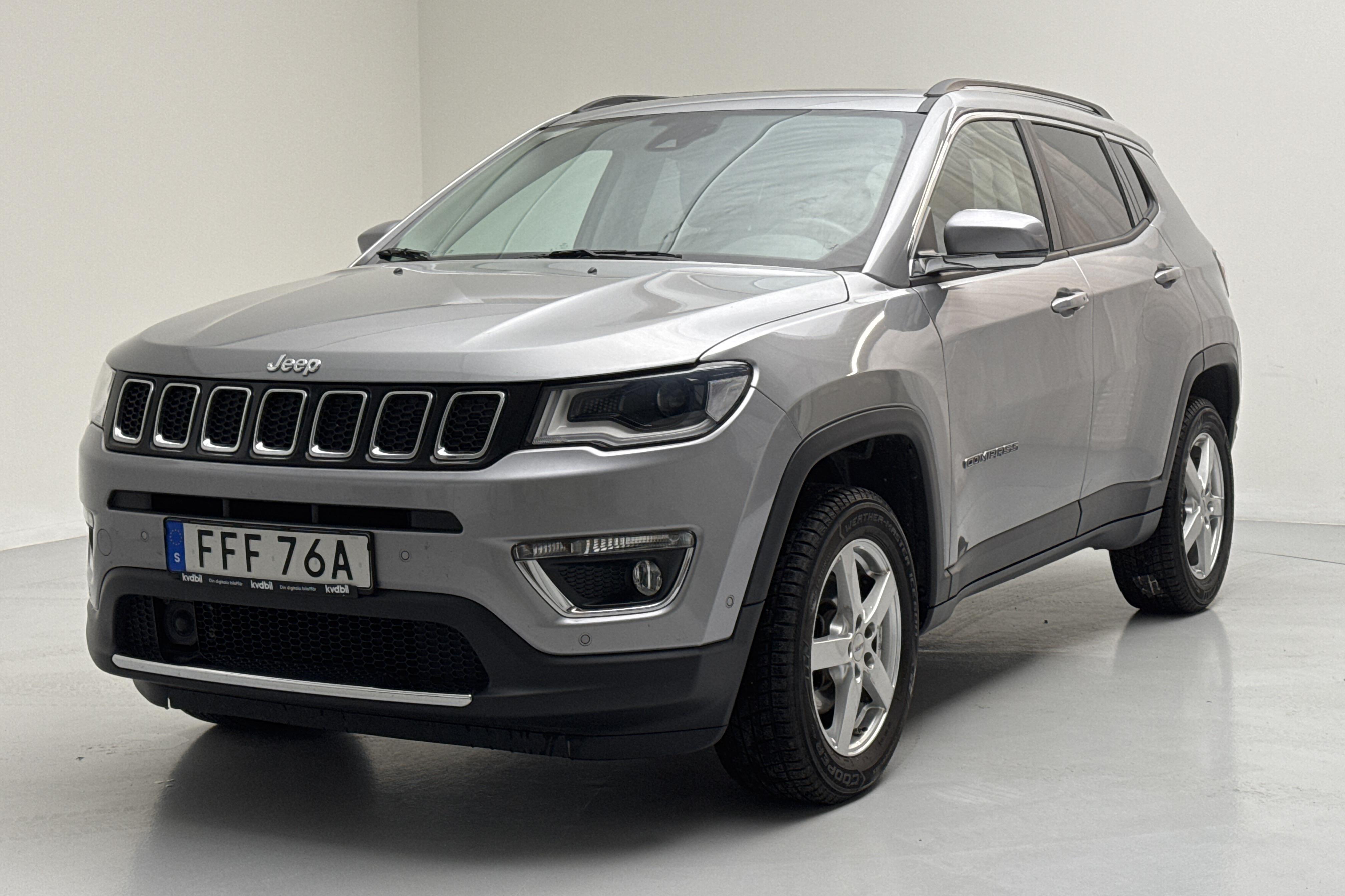 Jeep Compass 1.4 Multiair 4WD (170hk) - 4 663 mil - Automat - grå - 2019