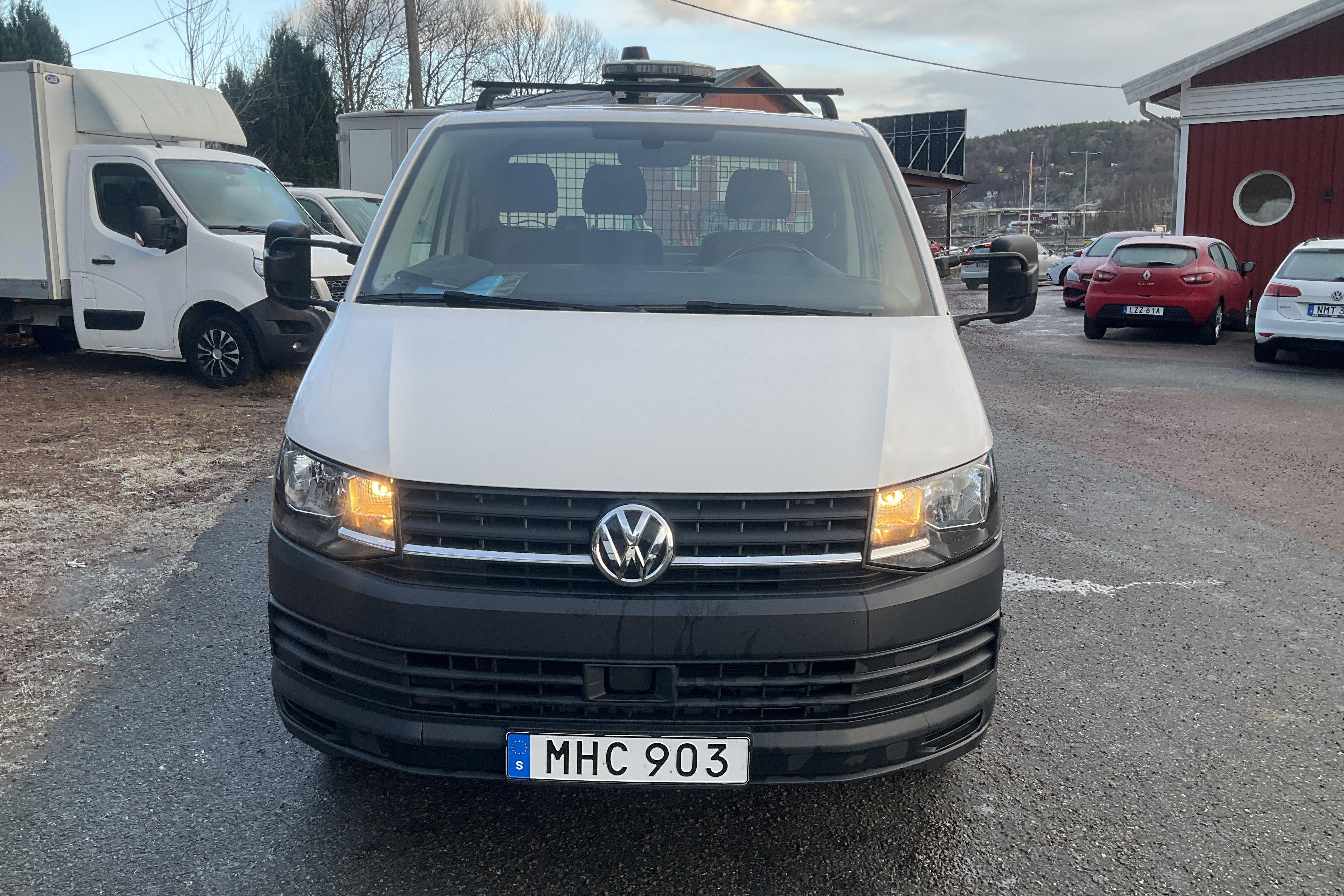 VW Transporter T6 2.0 TDI BMT (102hk) - 8 613 mil - Manuell - vit - 2018