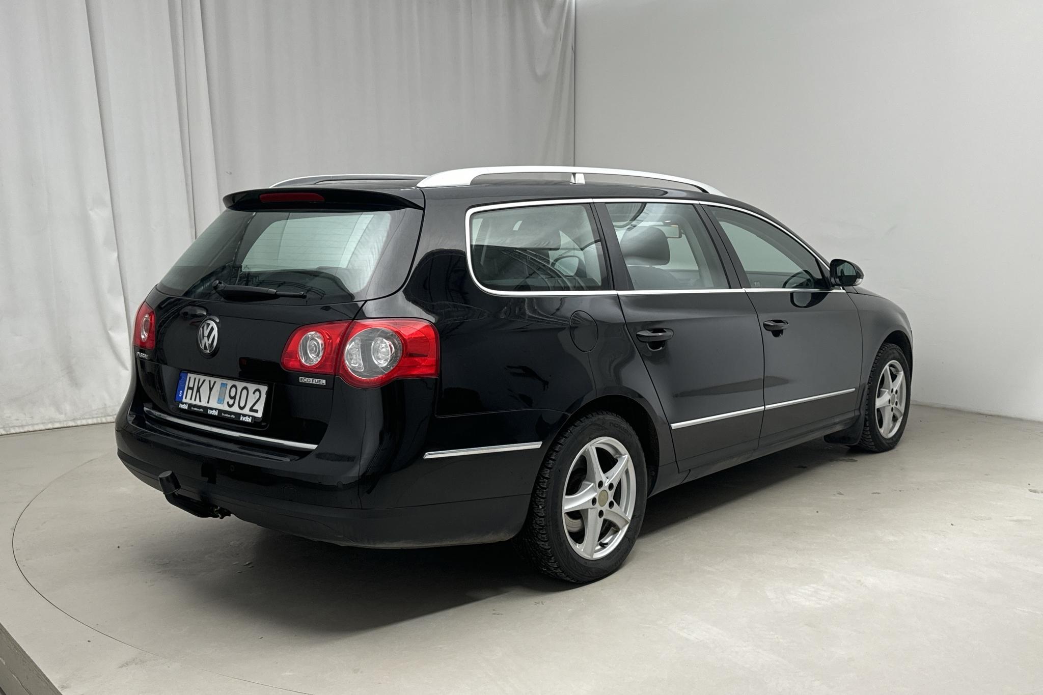 VW Passat 1.4 TSI EcoFuel Variant (150hk) - 153 900 km - Manual - black - 2009