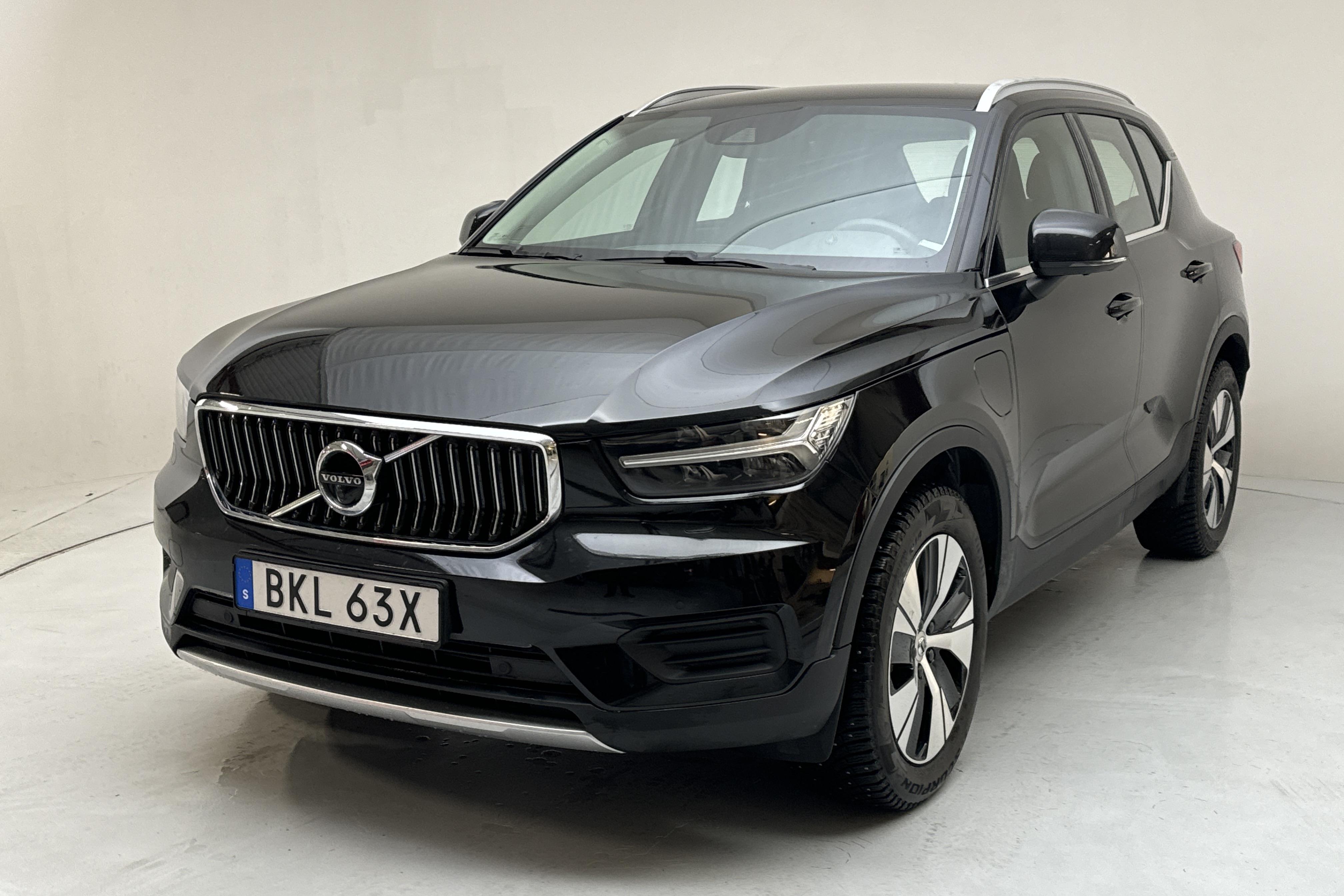 Volvo XC40 T4 2WD Recharge (211hk) - 29 610 km - Automatyczna - czarny - 2022